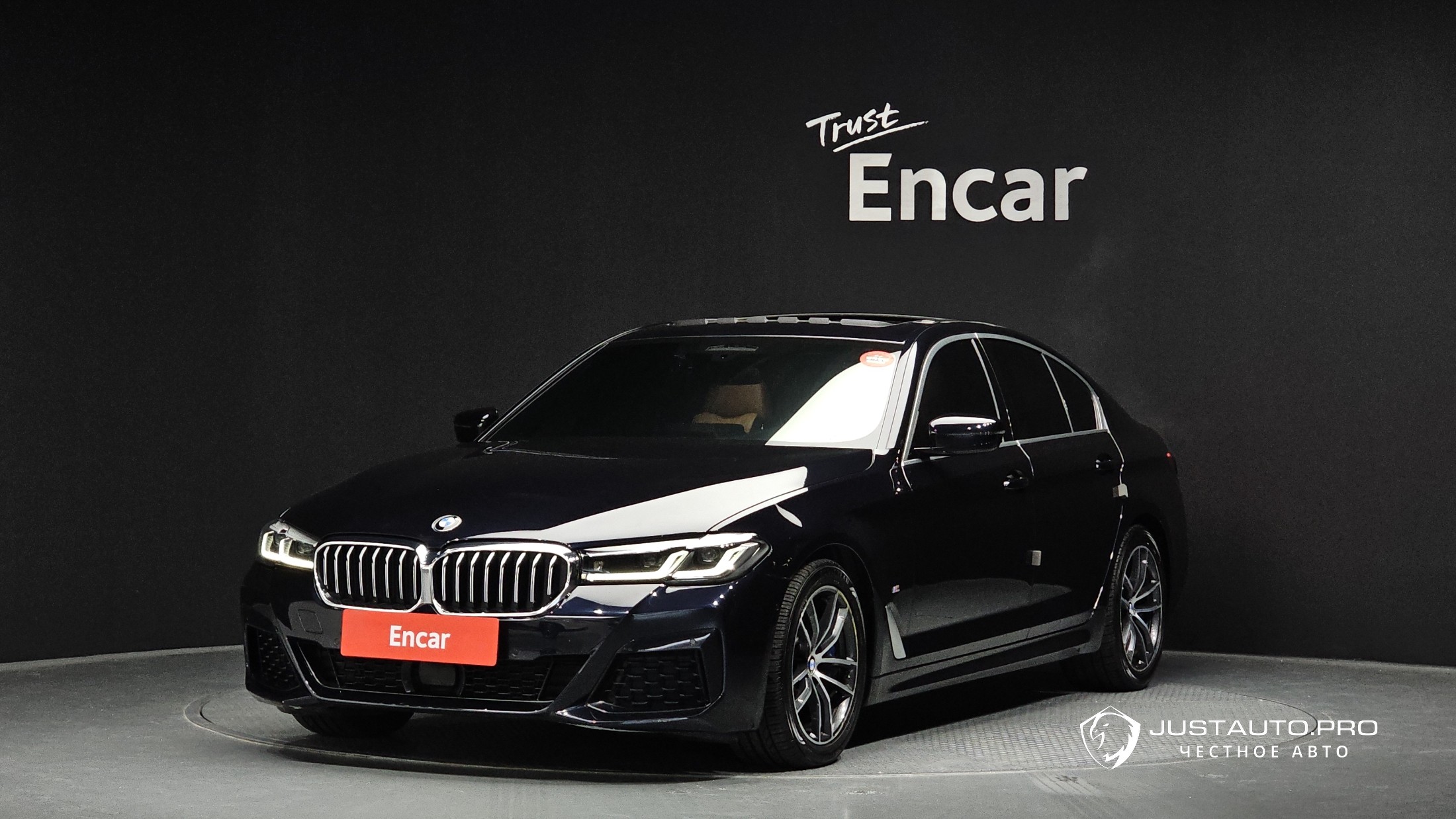 Автомобиль BMW 5-Series