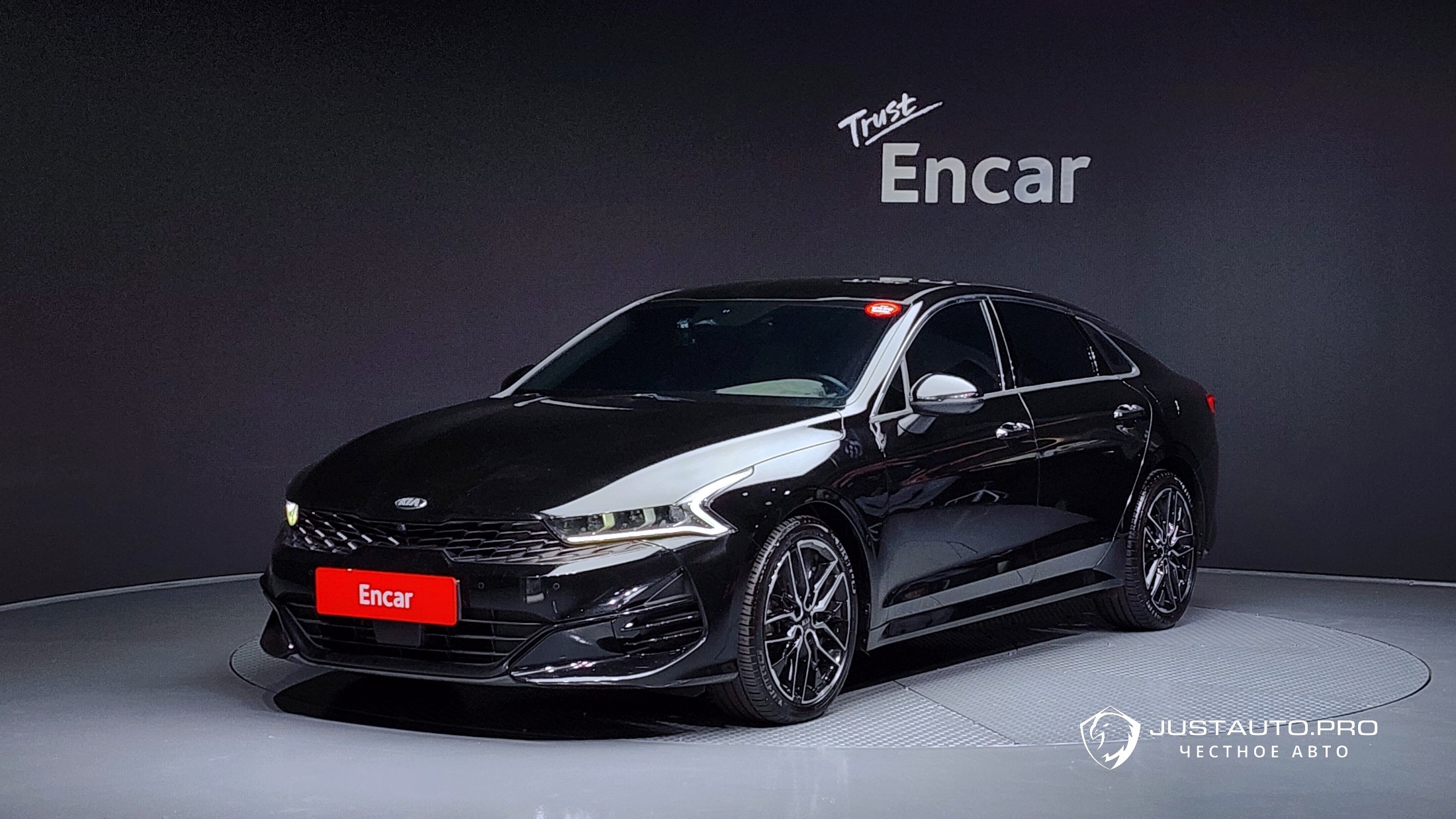 Автомобиль Kia K5