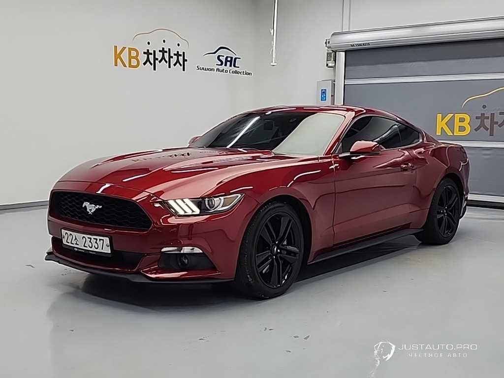 Автомобиль Ford Mustang
