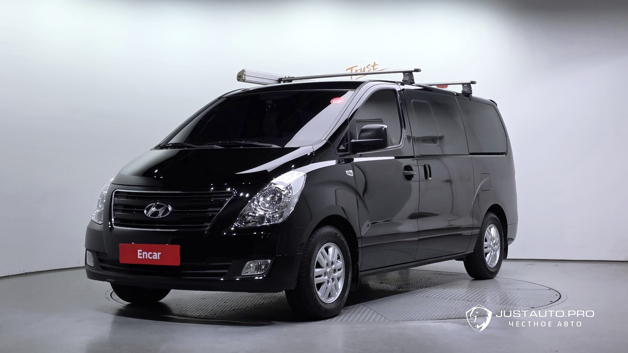 Автомобиль Hyundai Starex