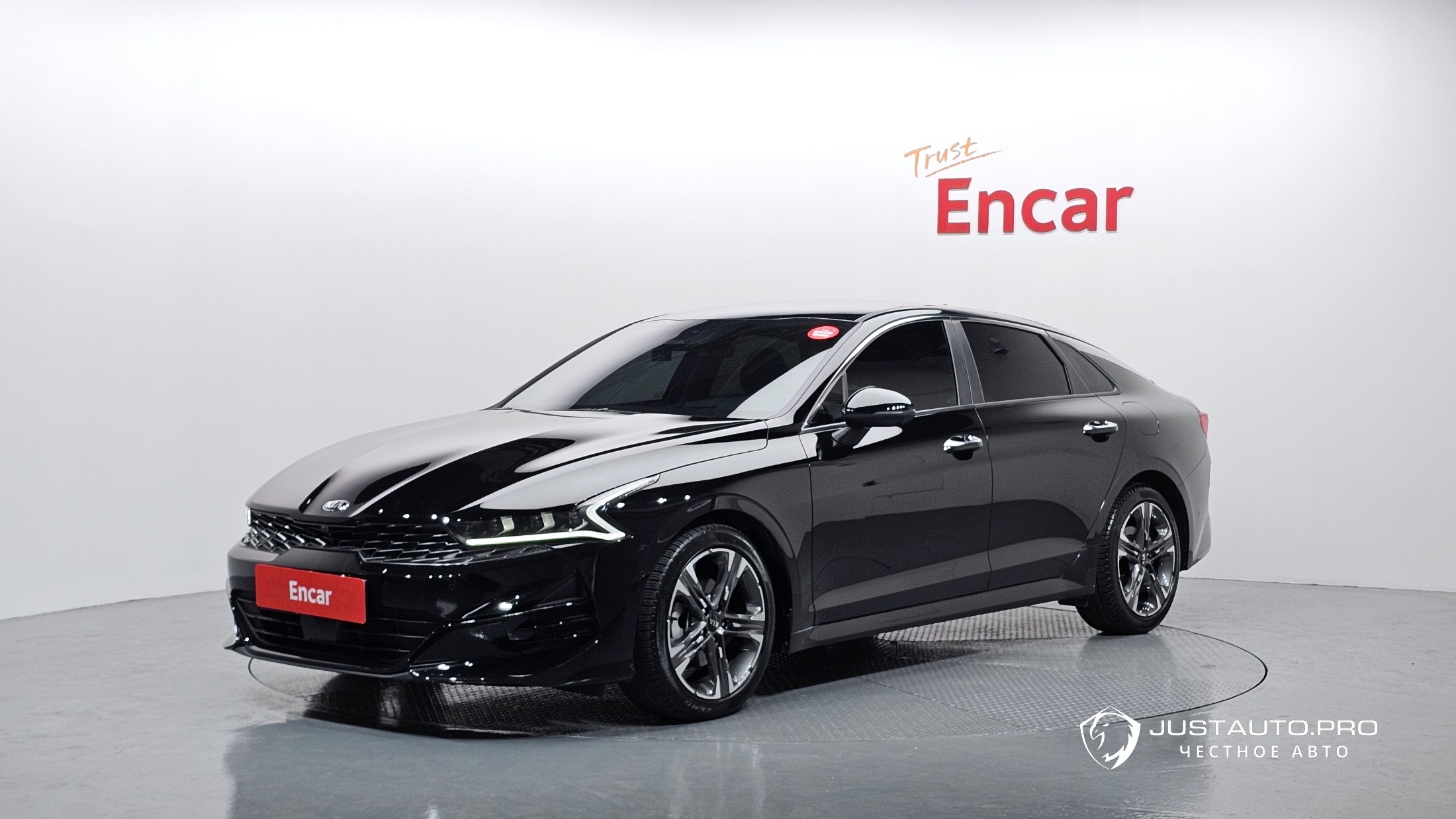 Автомобиль Kia K5