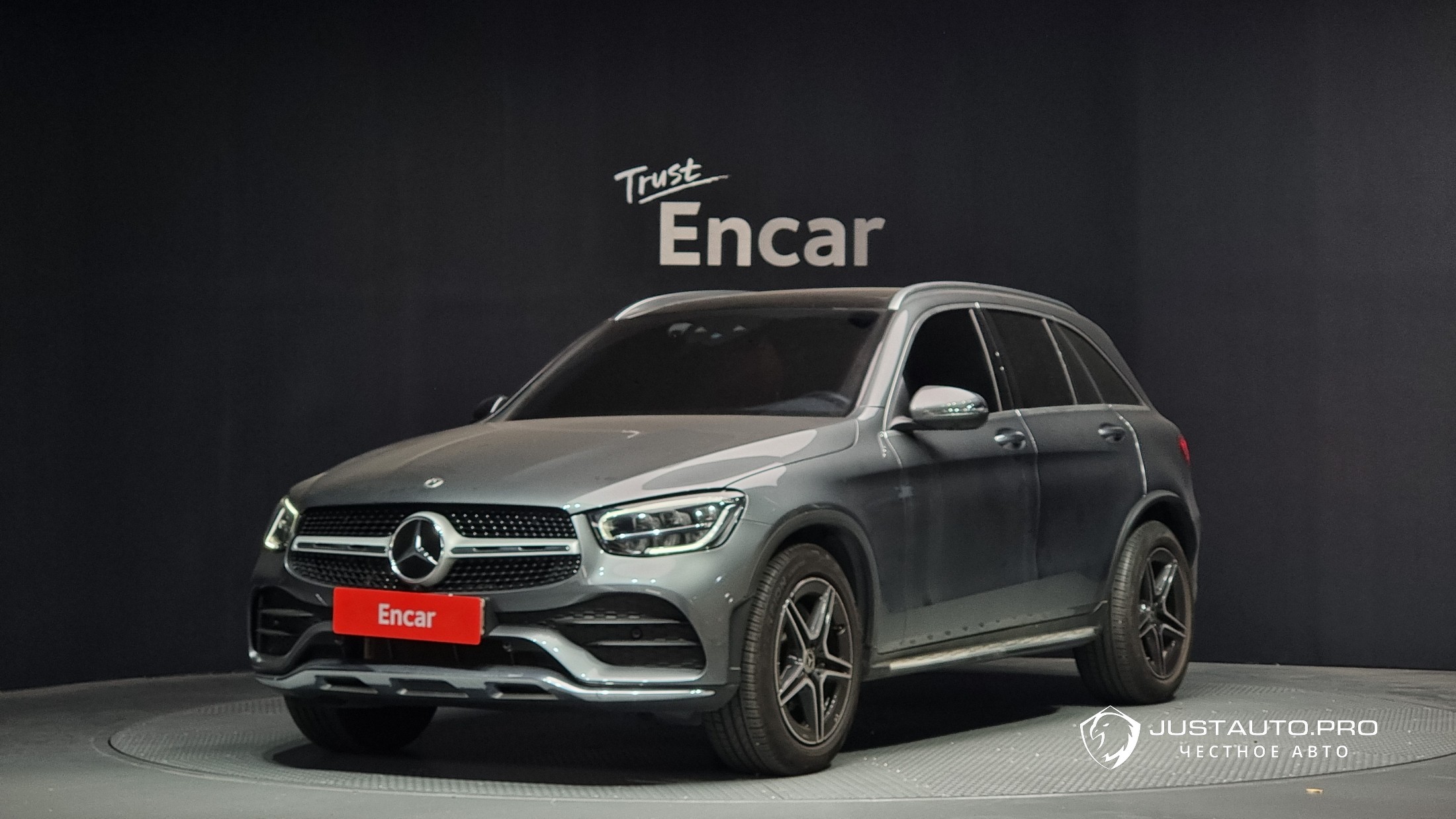 Автомобиль Mercedes-Benz GLC-Class