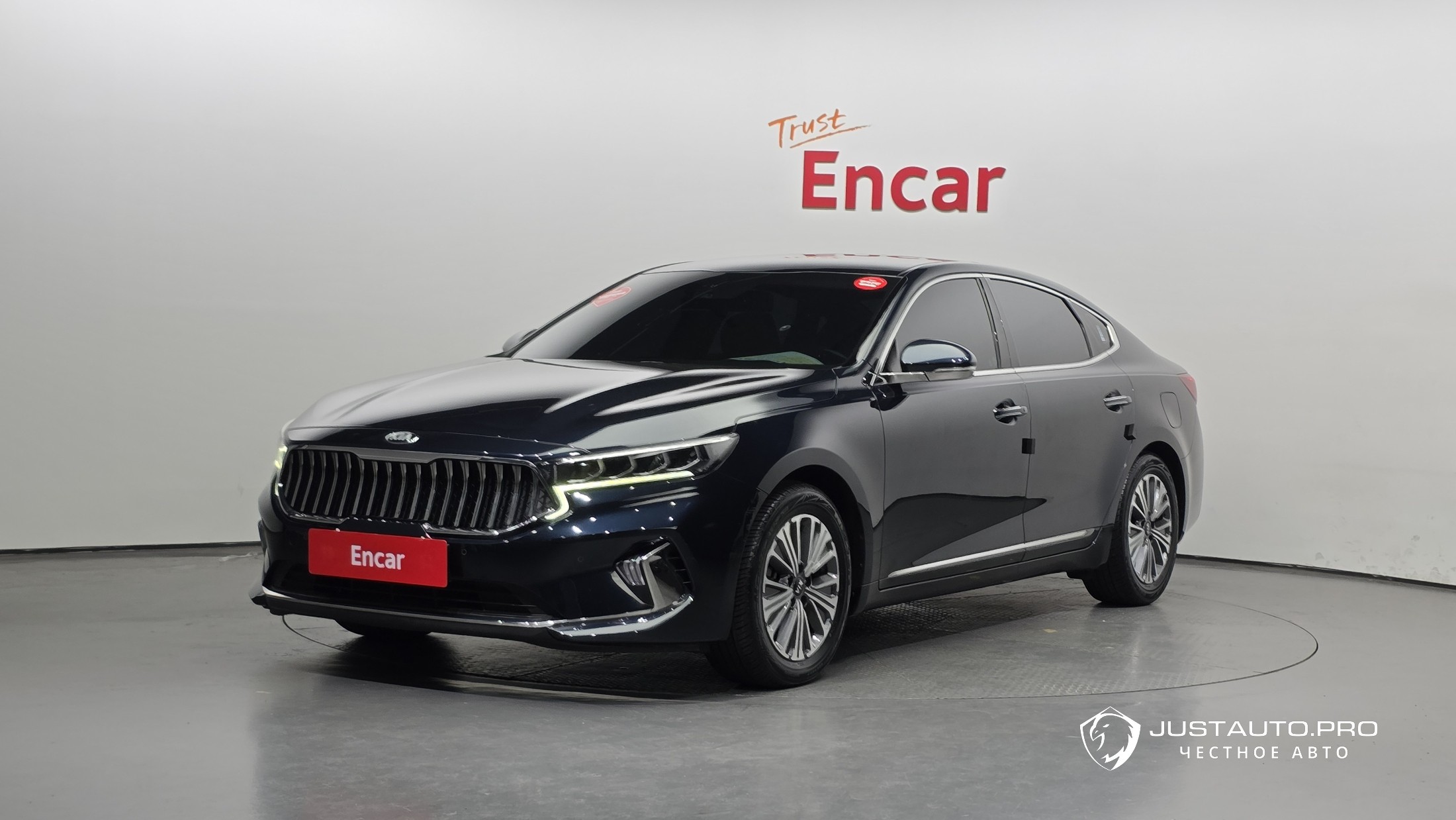 Автомобиль Kia K7