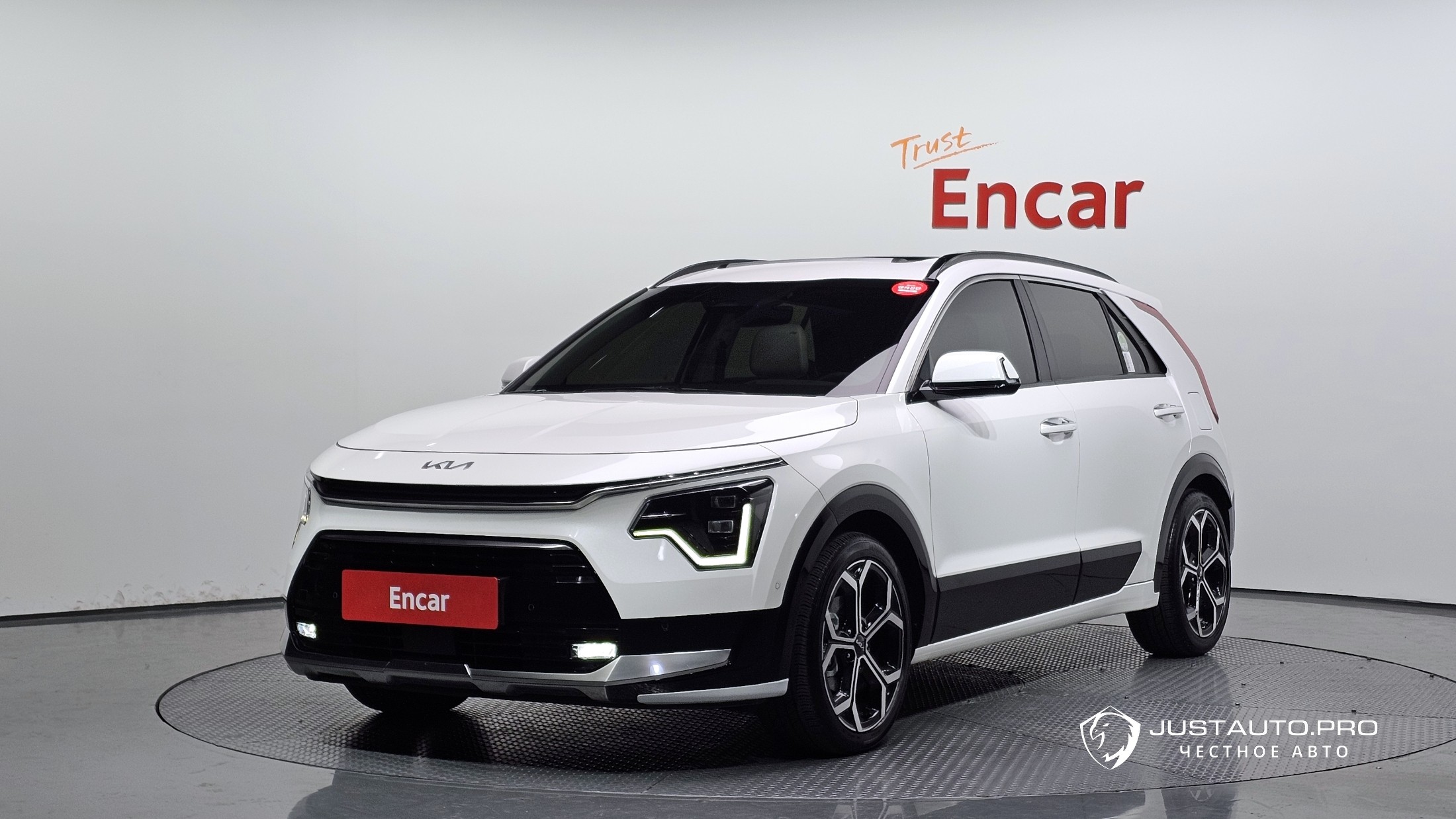 Автомобиль Kia Niro