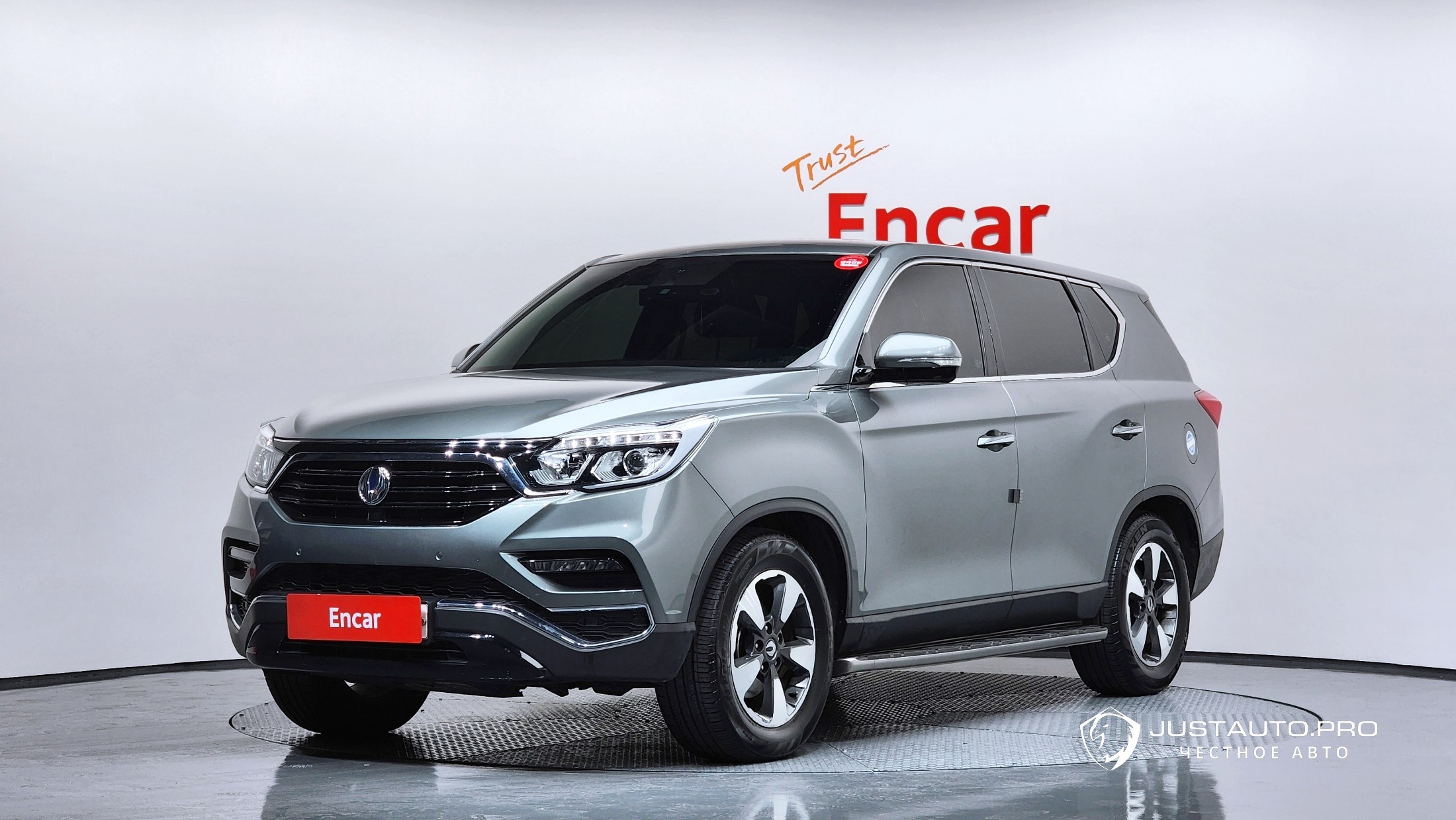 Автомобиль KG_Mobility_Ssangyong Rexton