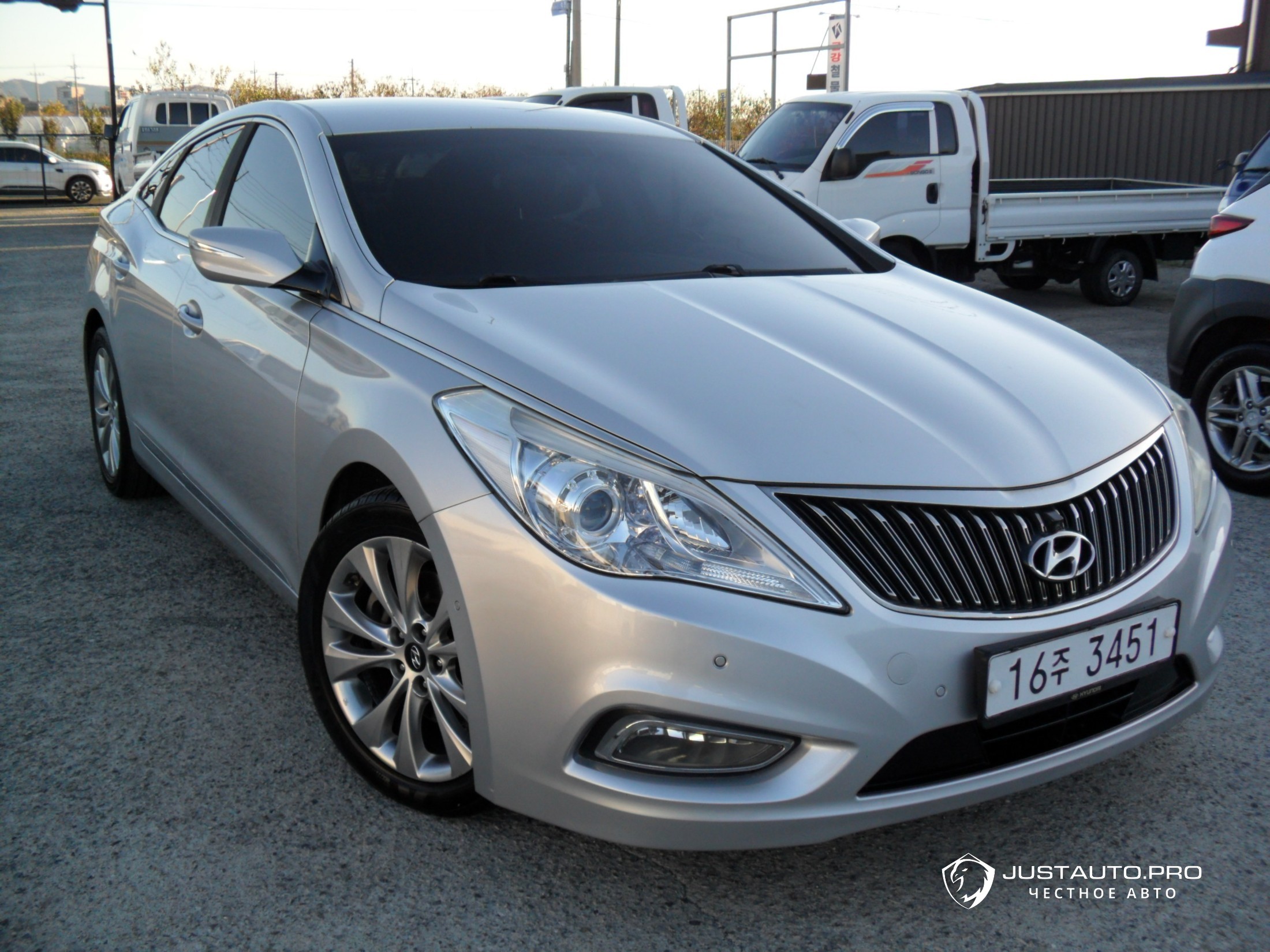 Автомобиль Hyundai Grandeur