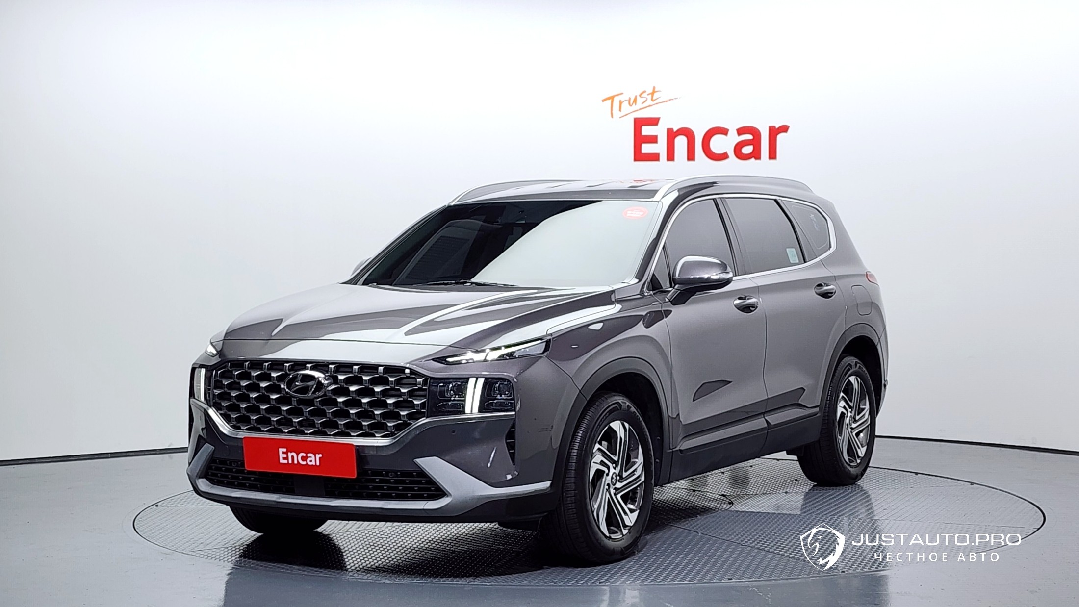 Автомобиль Hyundai Santafe