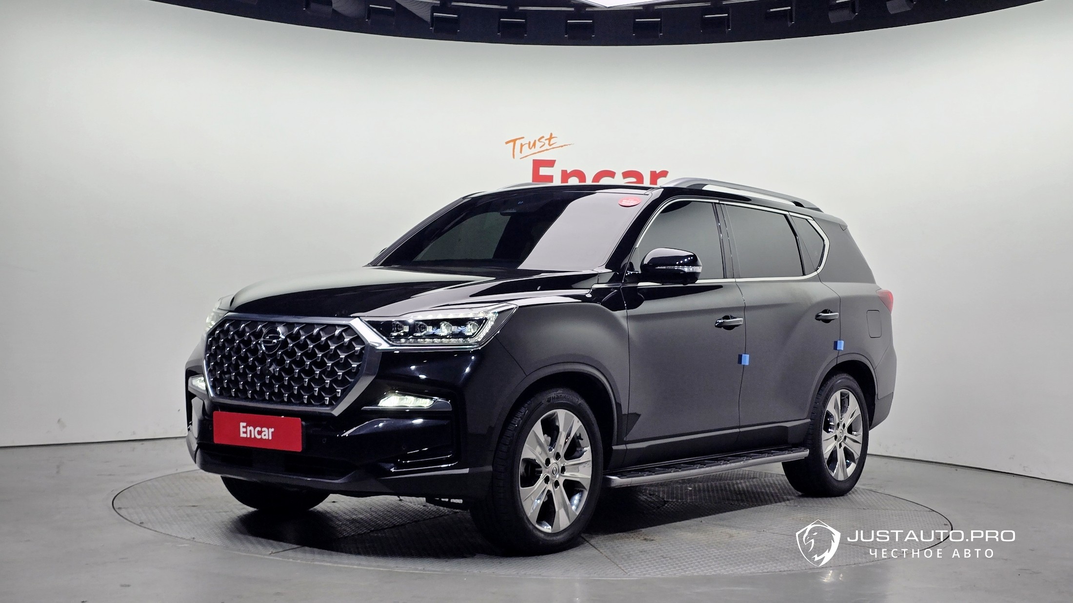 Автомобиль KG_Mobility_Ssangyong Rexton