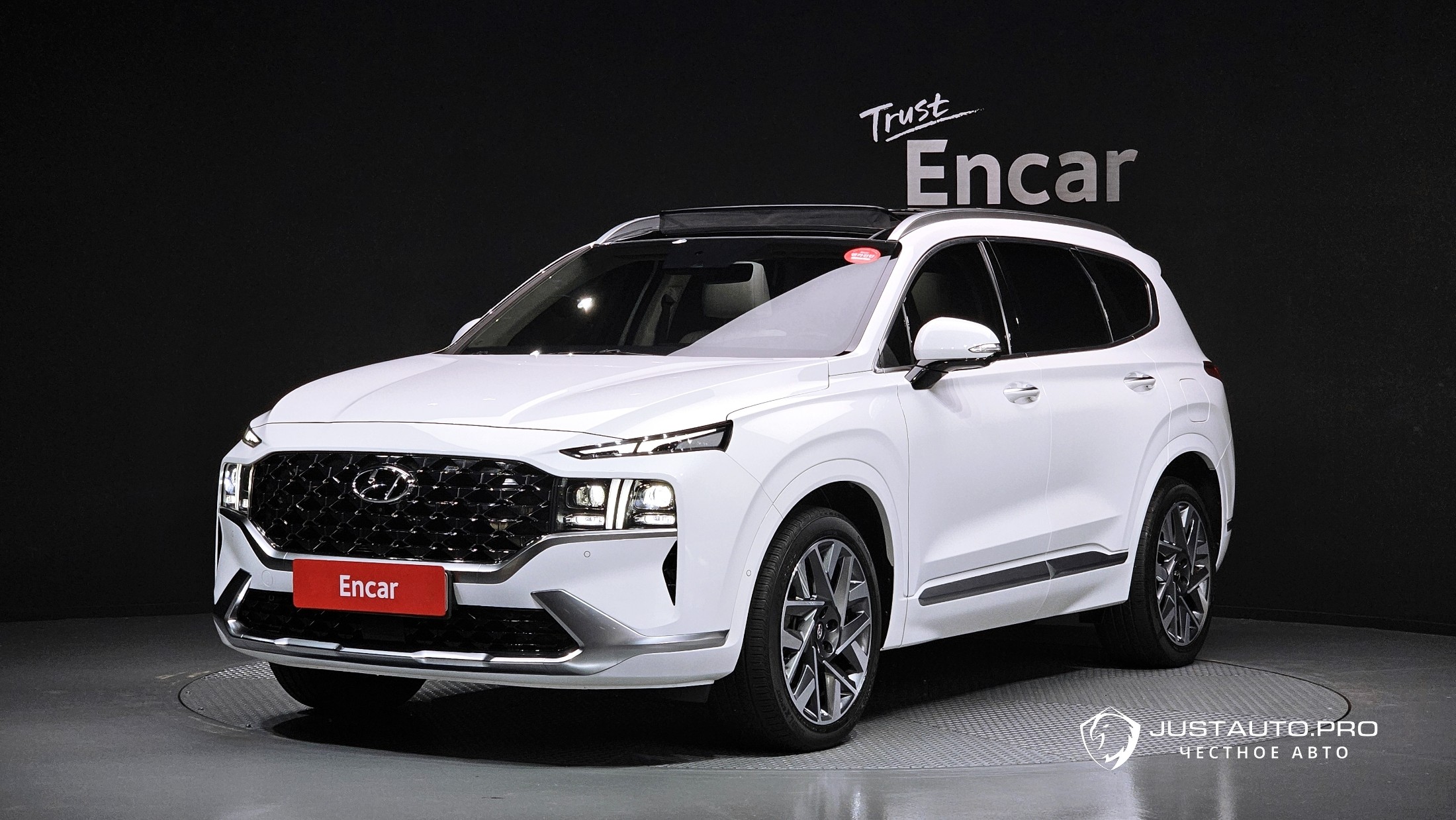 Автомобиль Hyundai Santafe