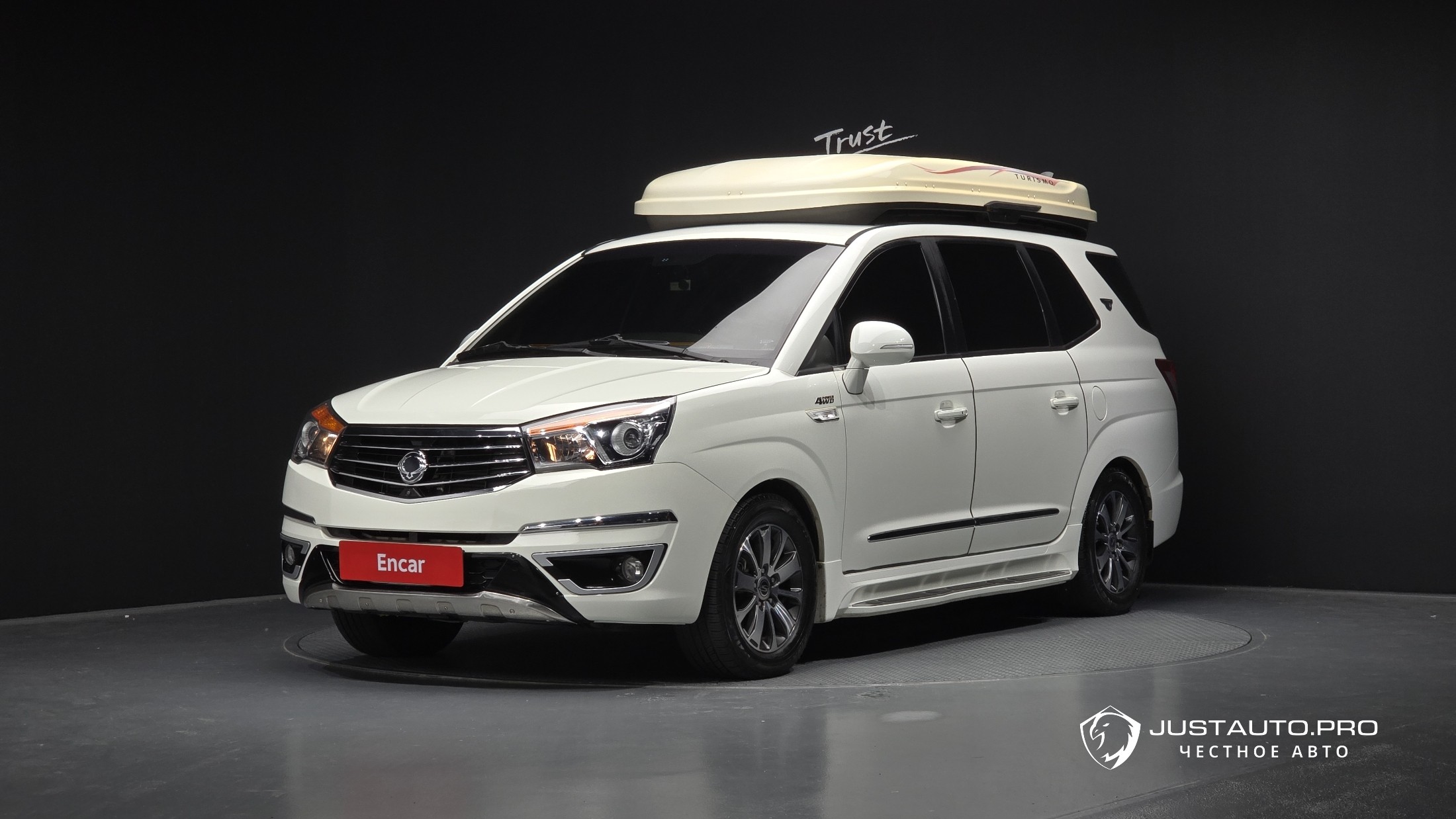 Автомобиль KG_Mobility_Ssangyong KORANDO