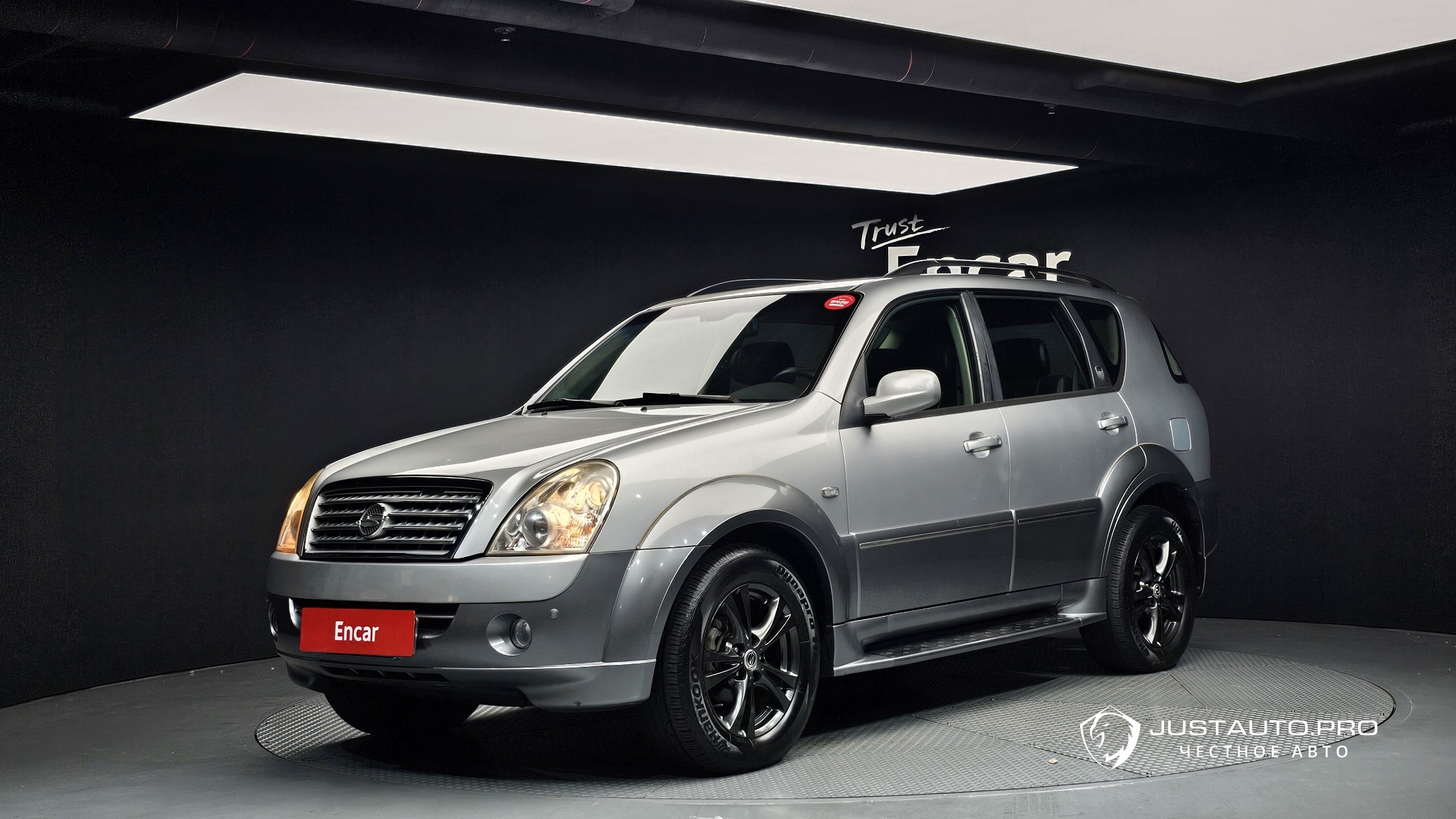 Автомобиль KG_Mobility_Ssangyong Rexton