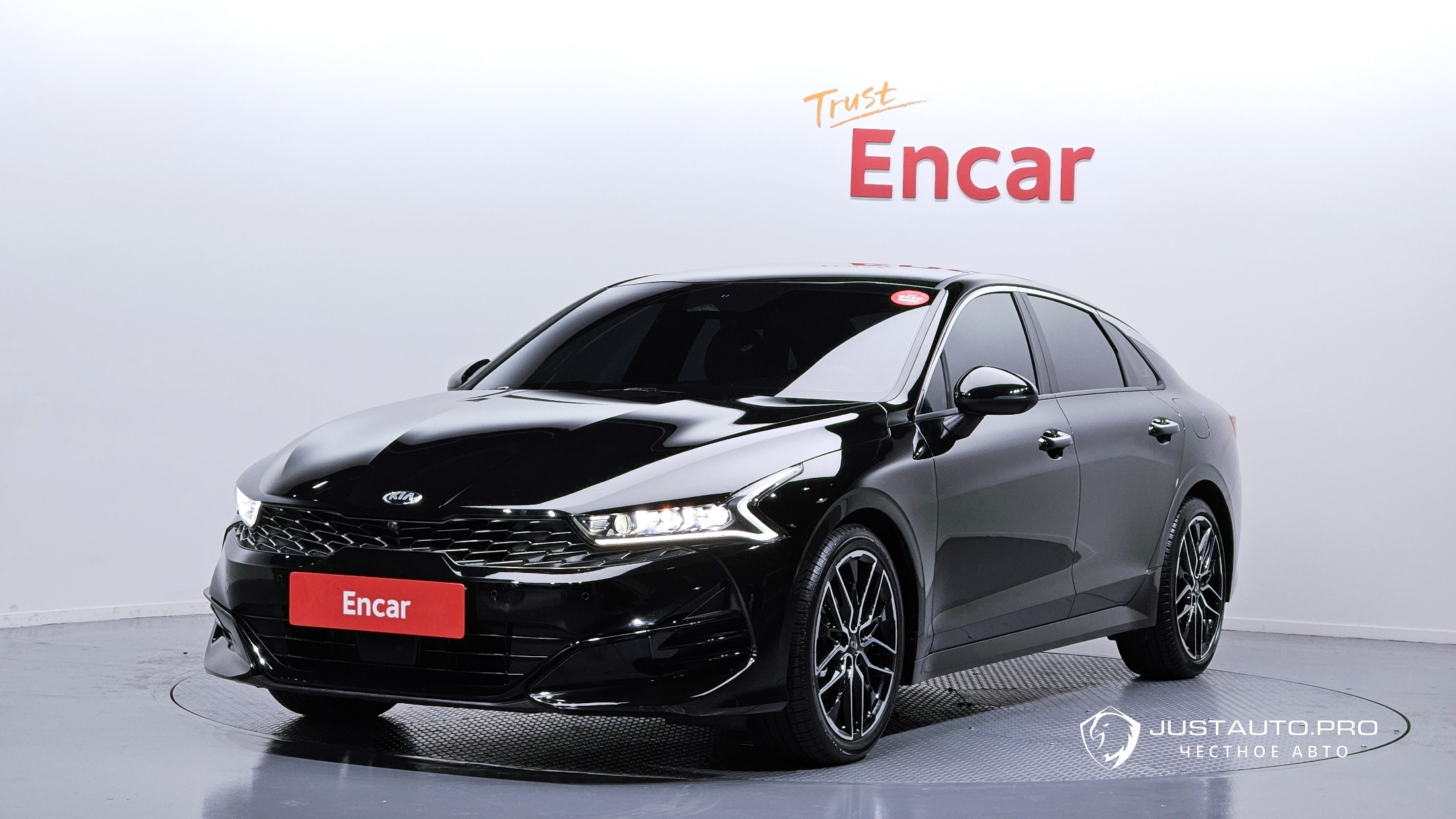 Автомобиль Kia K5