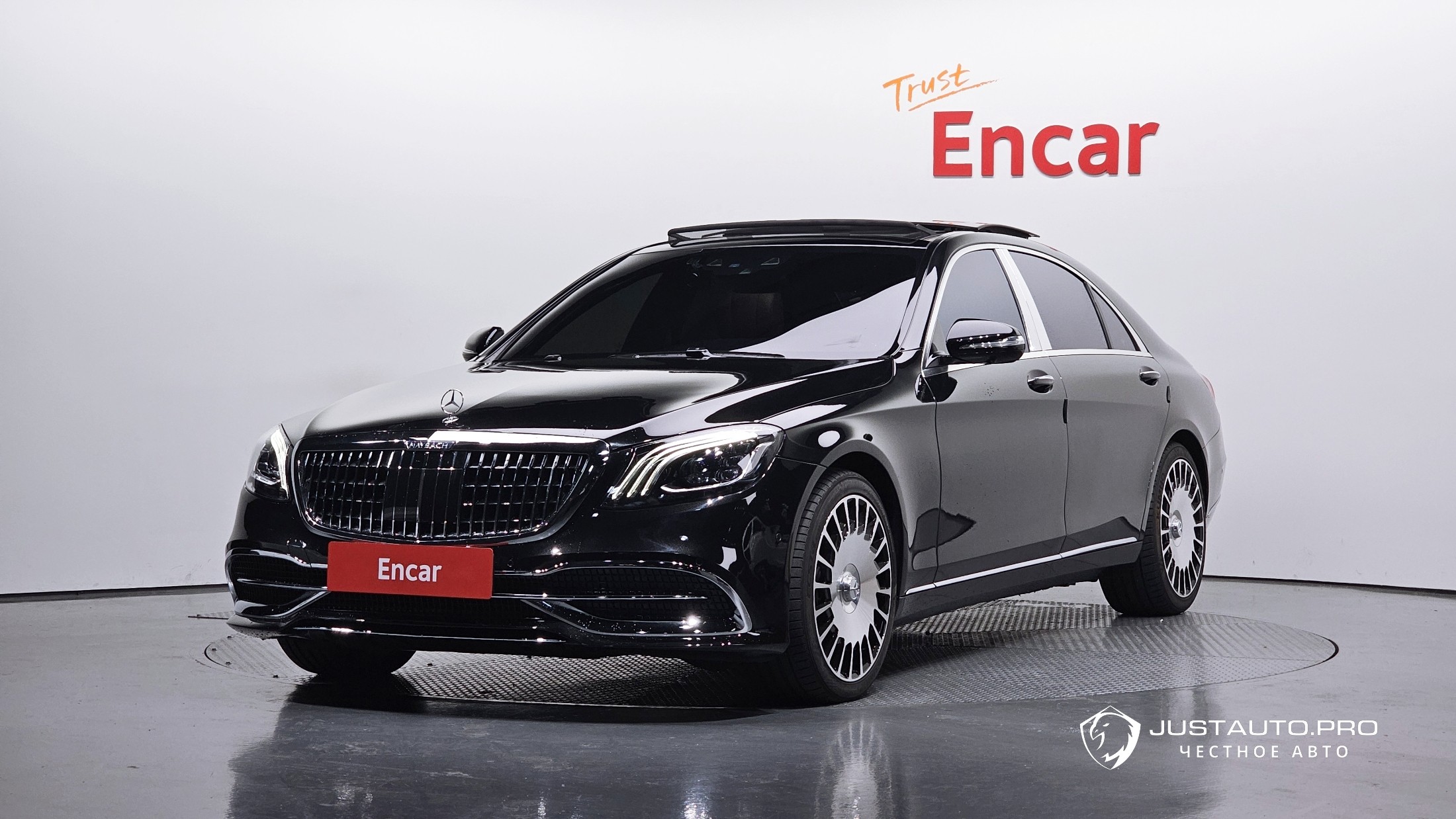 Автомобиль Mercedes-Benz S-Class