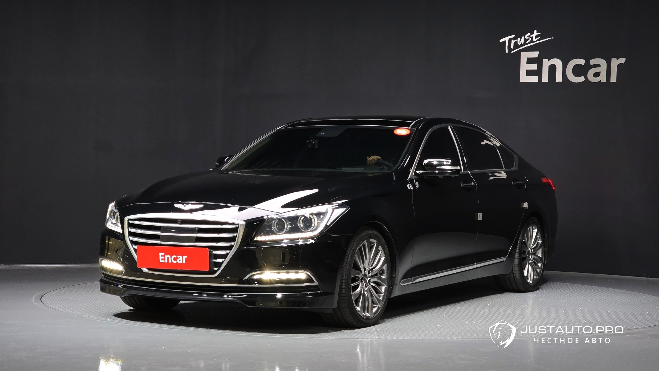 Автомобиль Hyundai Genesis