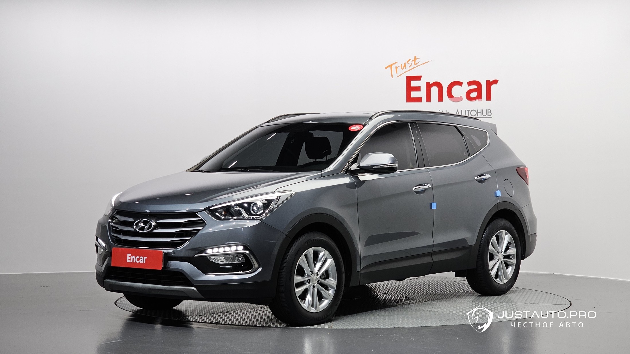 Автомобиль Hyundai Santafe