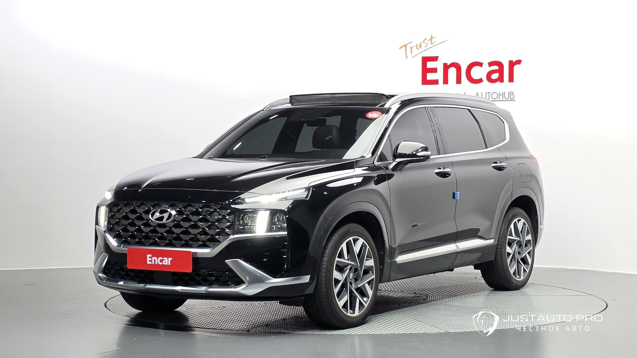 Автомобиль Hyundai Santafe