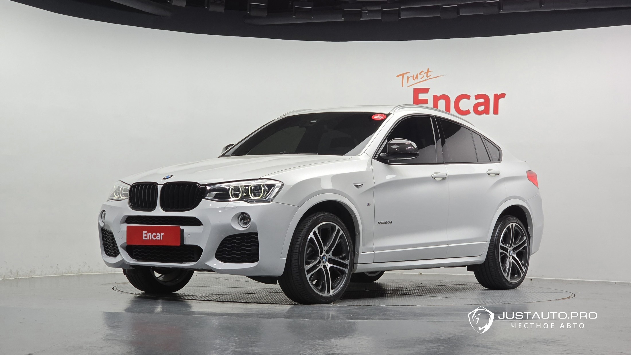 Автомобиль BMW X4