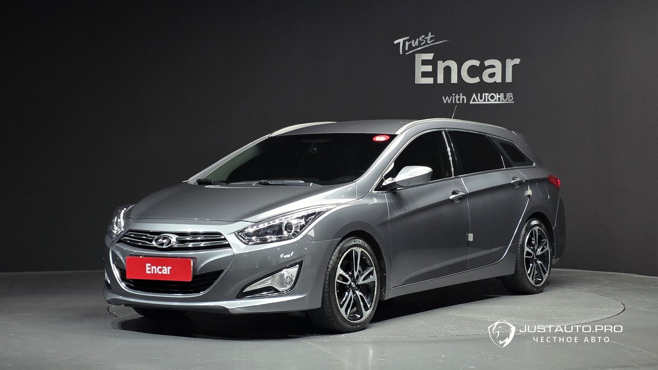 Автомобиль Hyundai i40