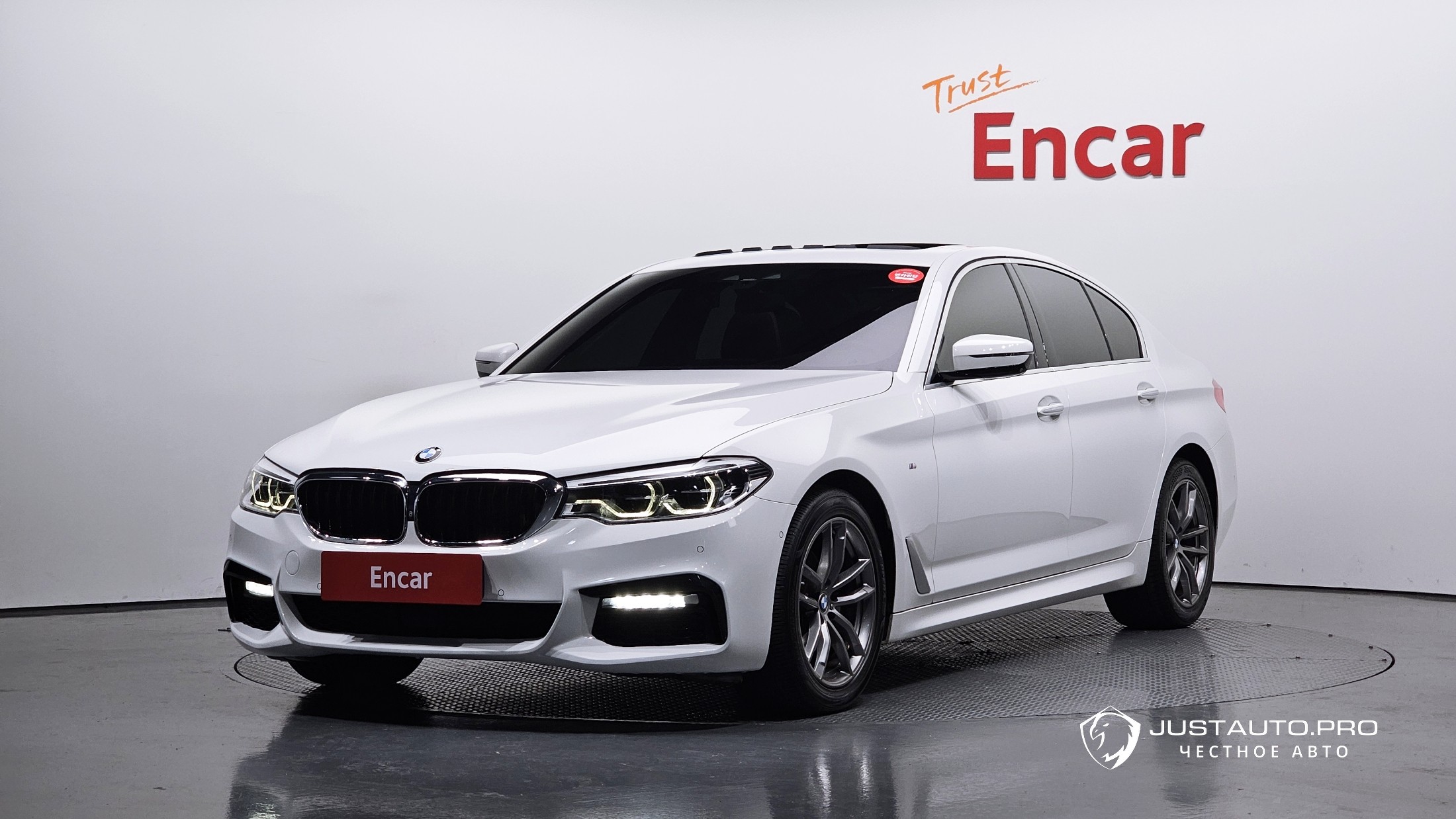 Автомобиль BMW 5-Series