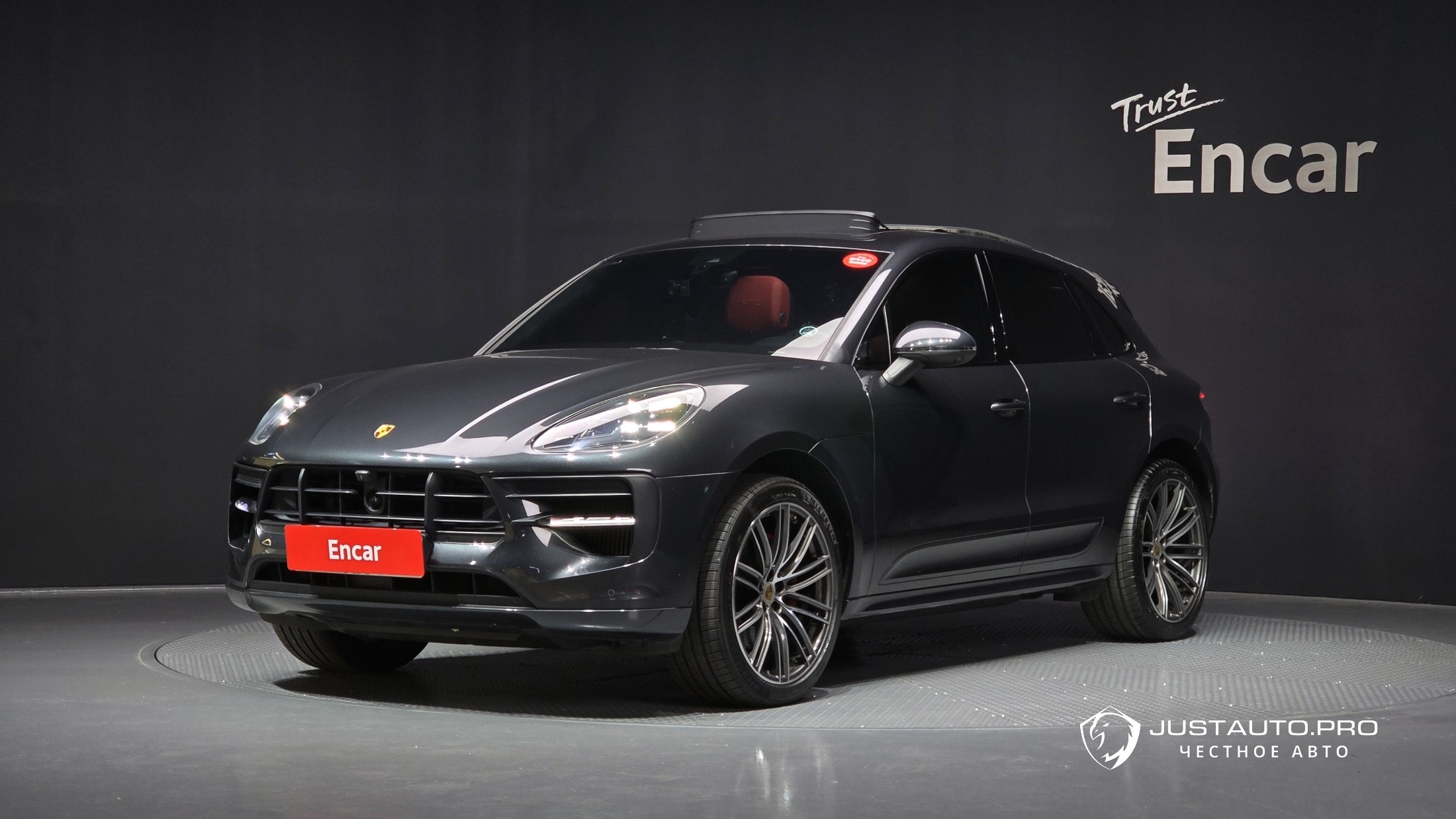 Автомобиль Porsche Macan