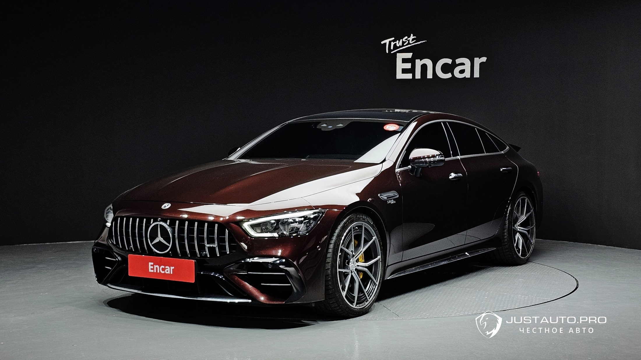 Автомобиль Mercedes-Benz AMG GT