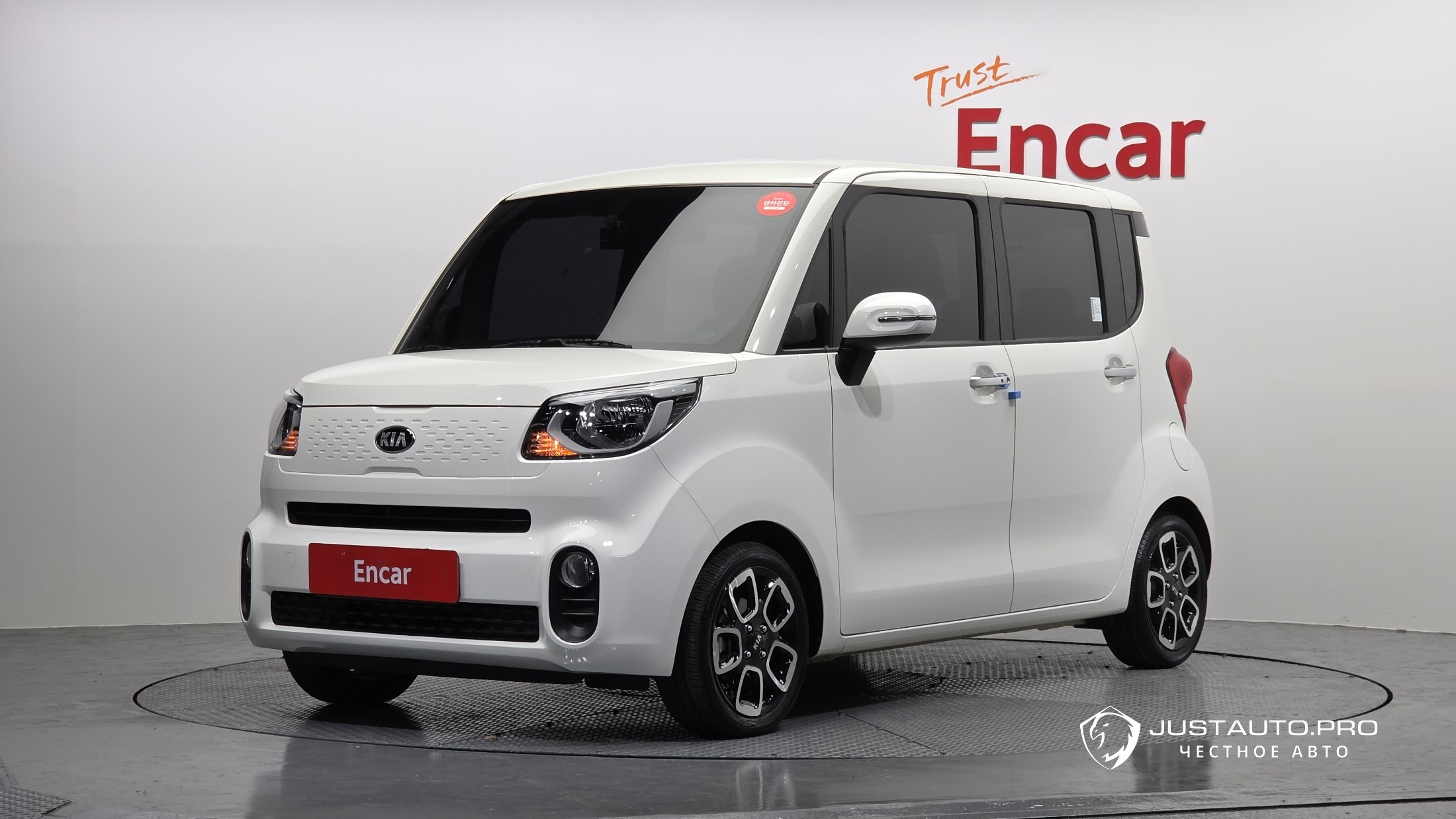 Автомобиль Kia RAY