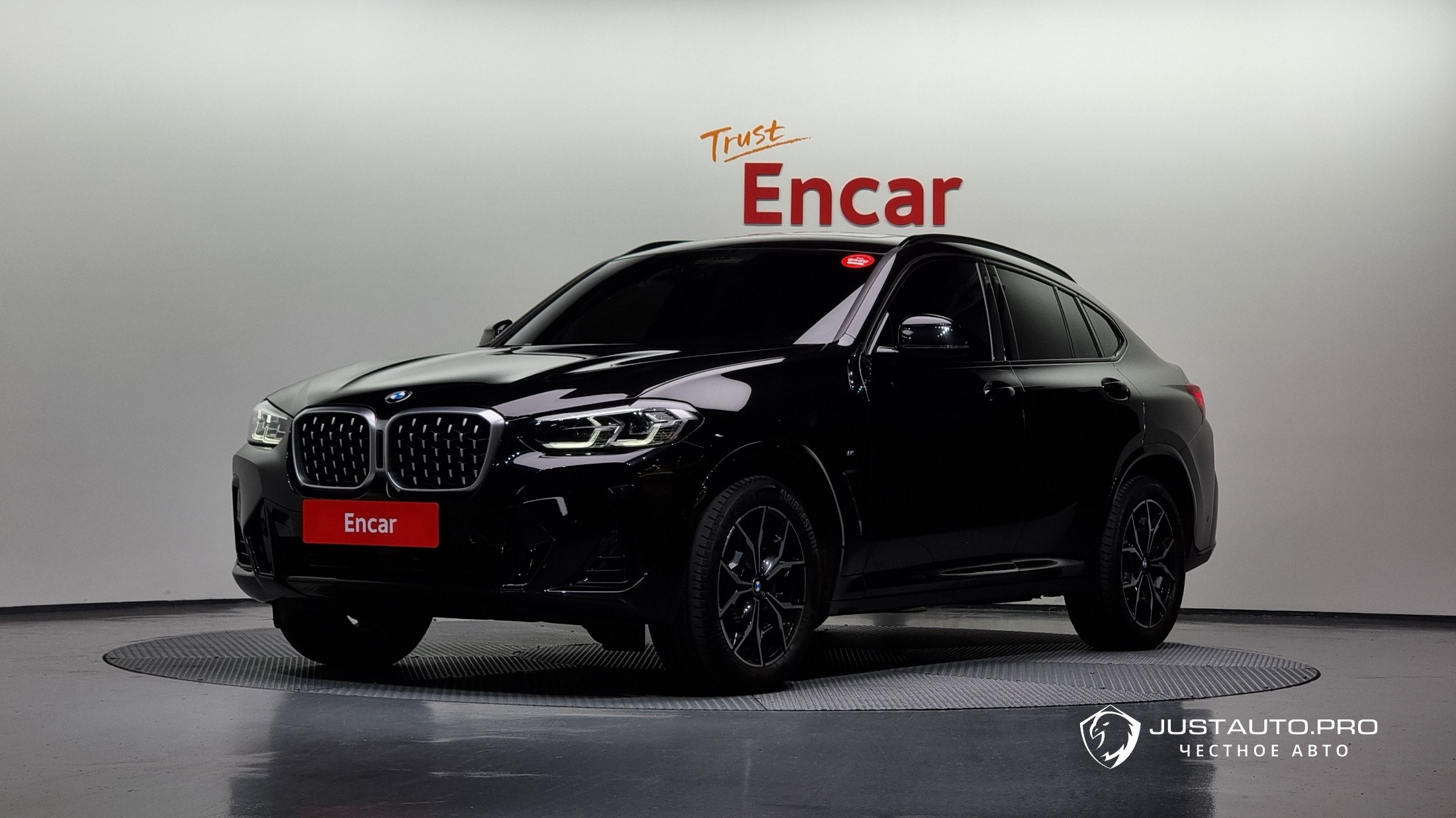 Автомобиль BMW X4