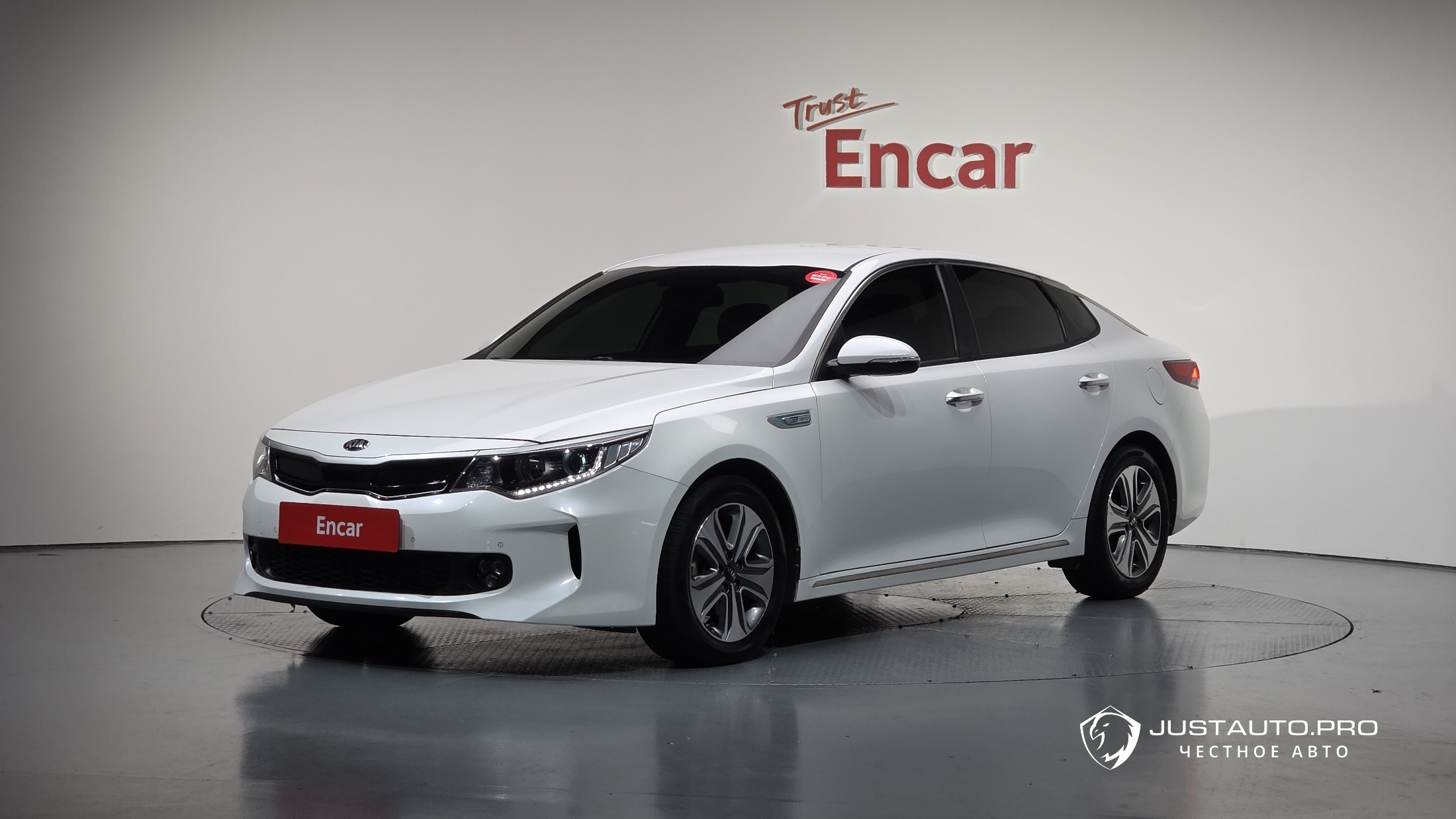 Автомобиль Kia K5