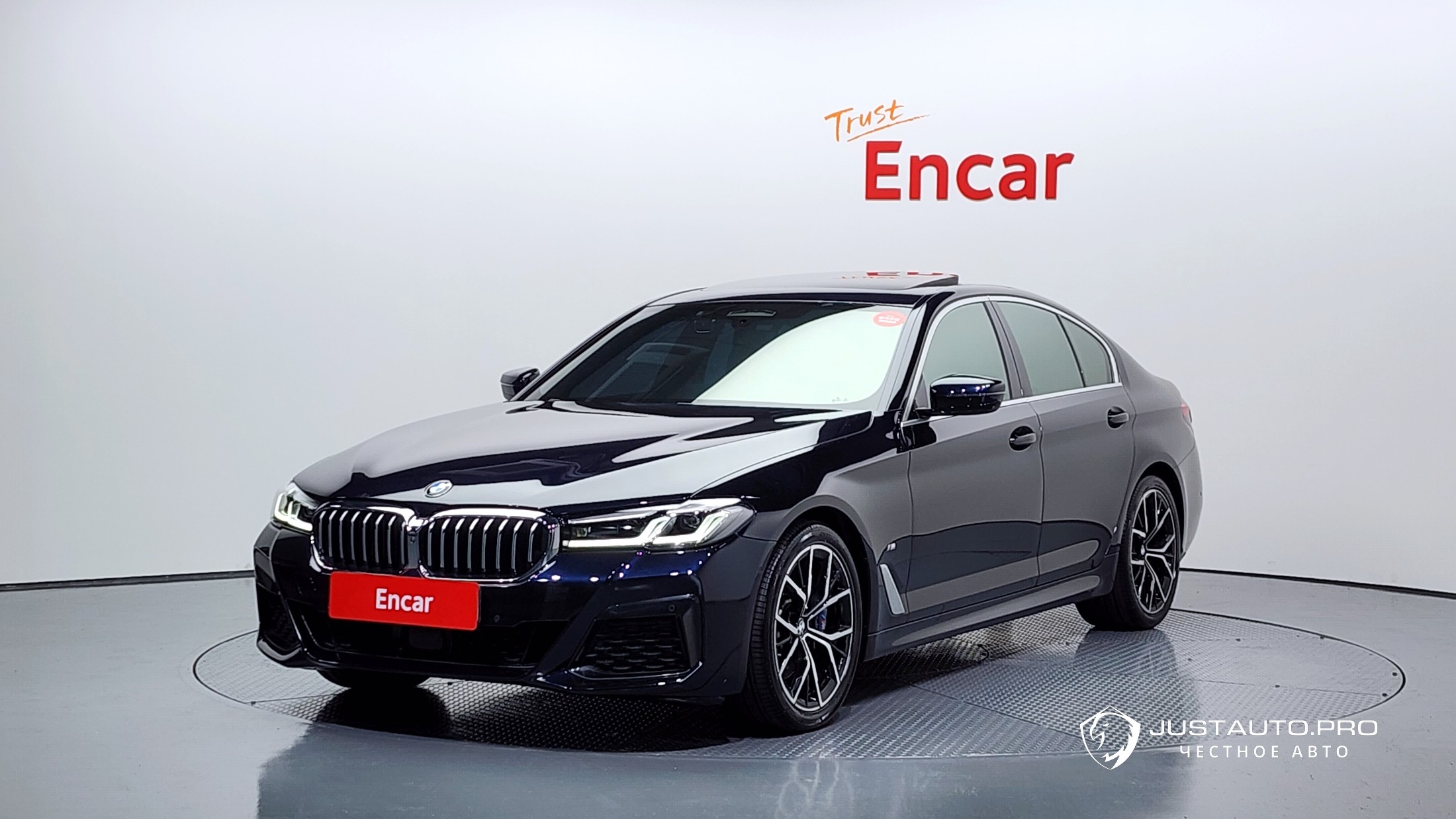 Автомобиль BMW 5-Series