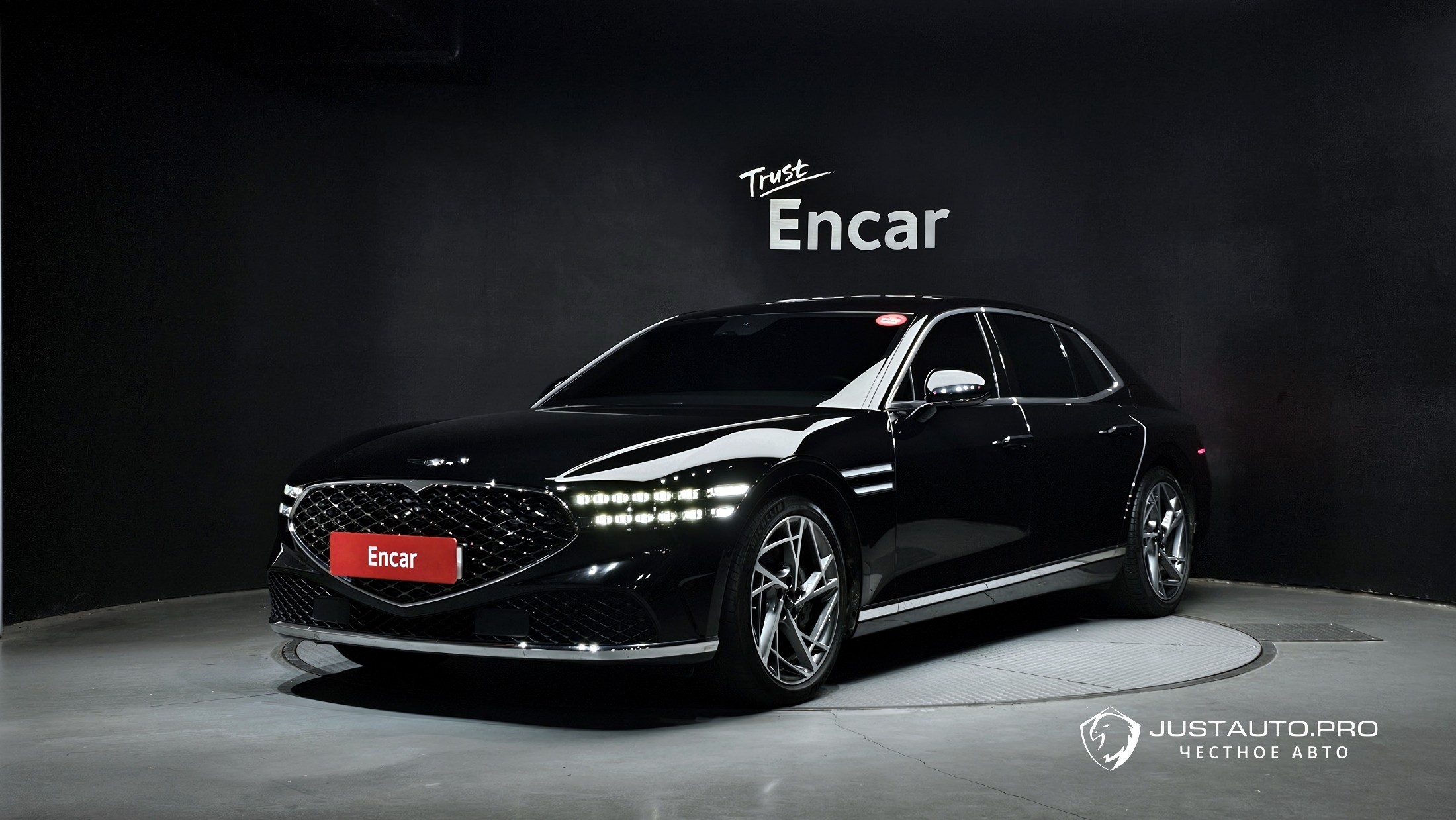 Автомобиль Genesis G90