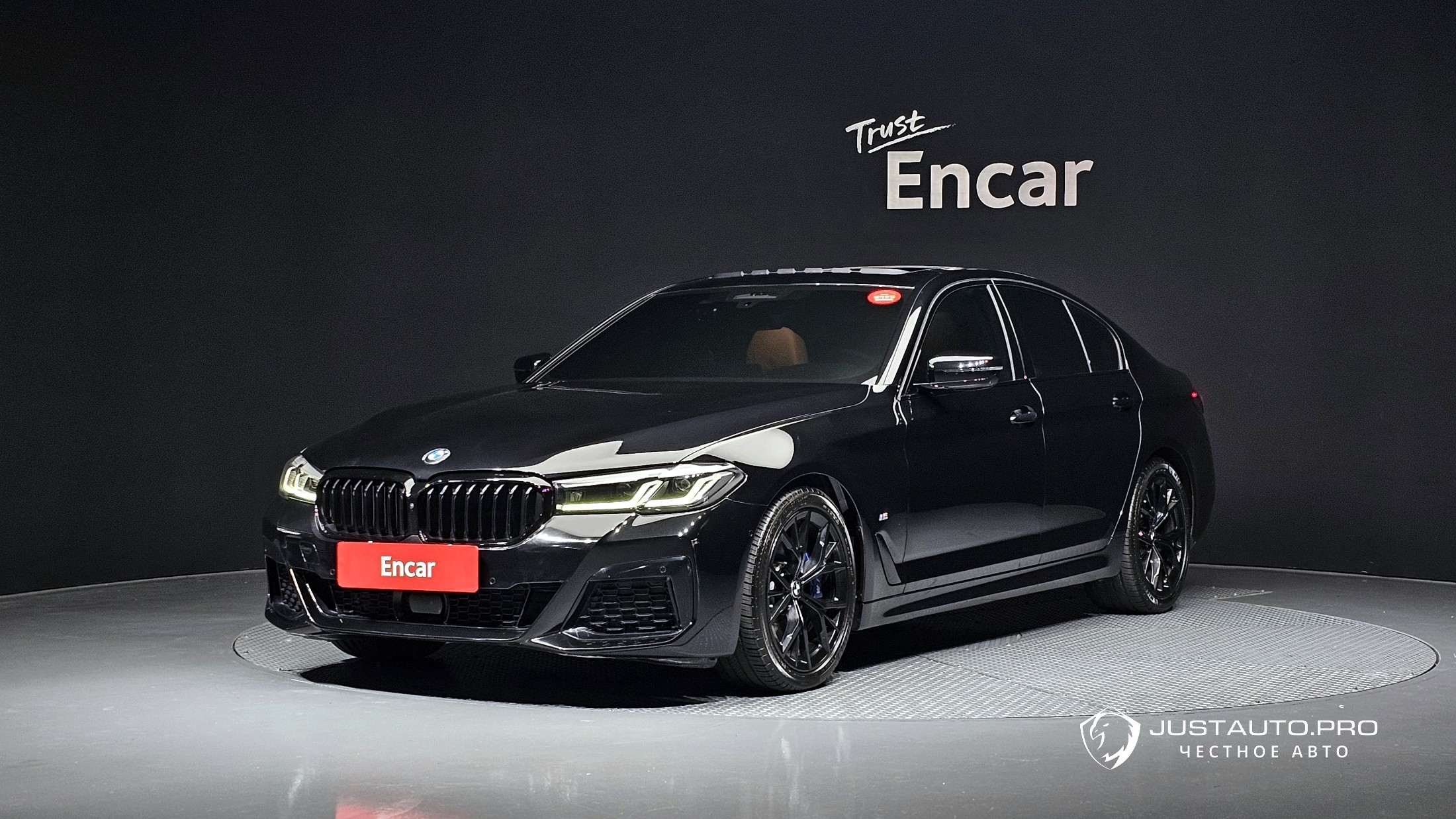 Автомобиль BMW 5-Series