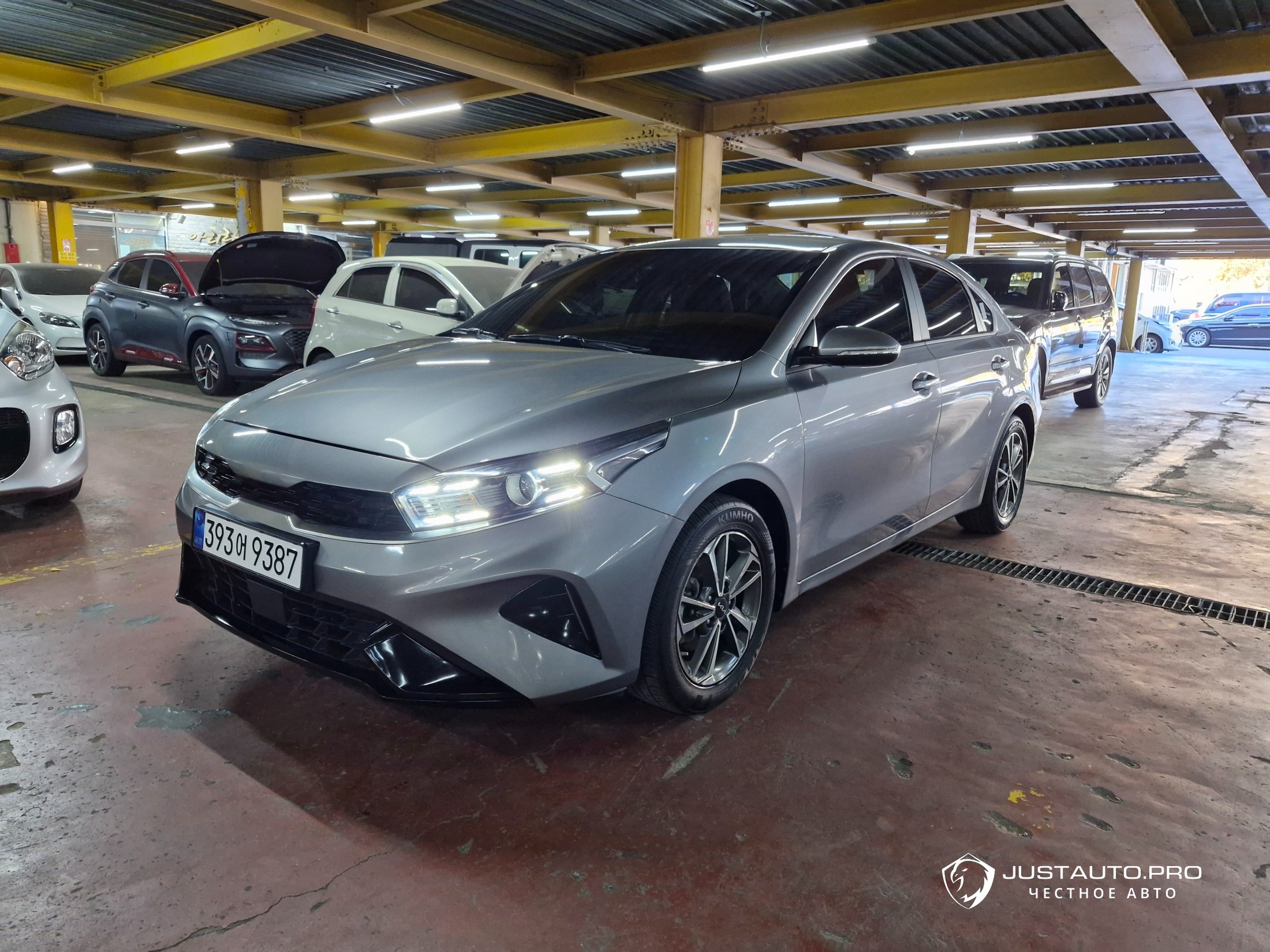 Автомобиль Kia K3