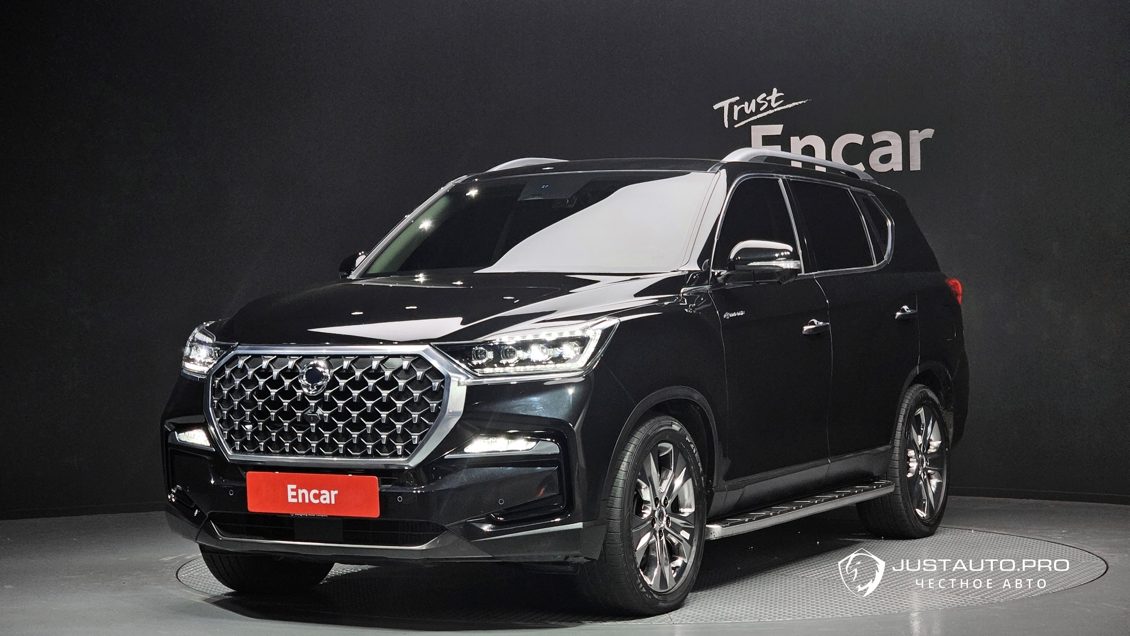 Автомобиль KG_Mobility_Ssangyong Rexton