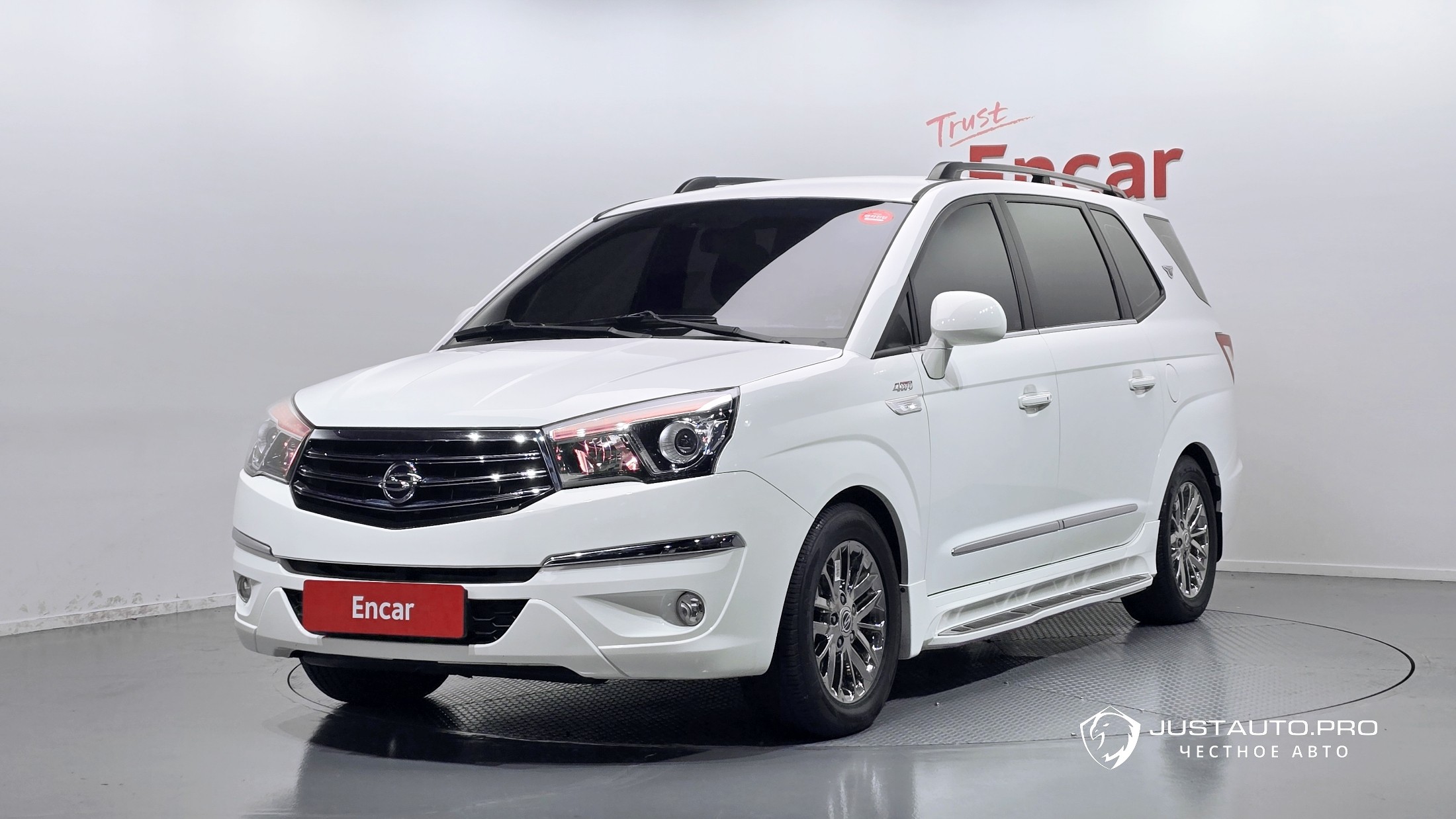 Автомобиль KG_Mobility_Ssangyong KORANDO