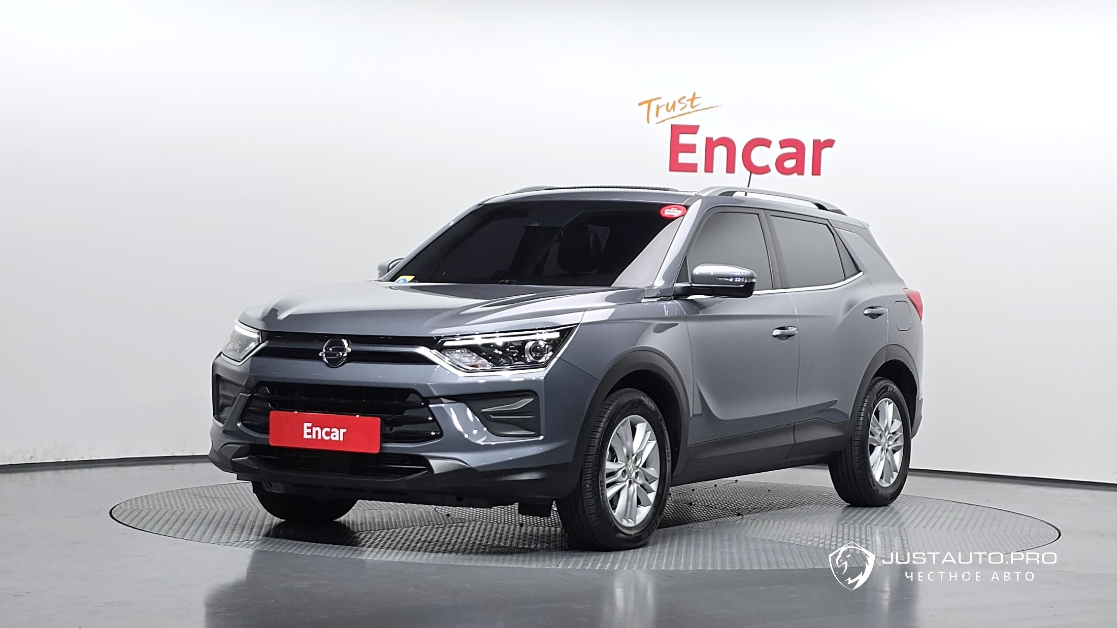 Автомобиль KG_Mobility_Ssangyong KORANDO