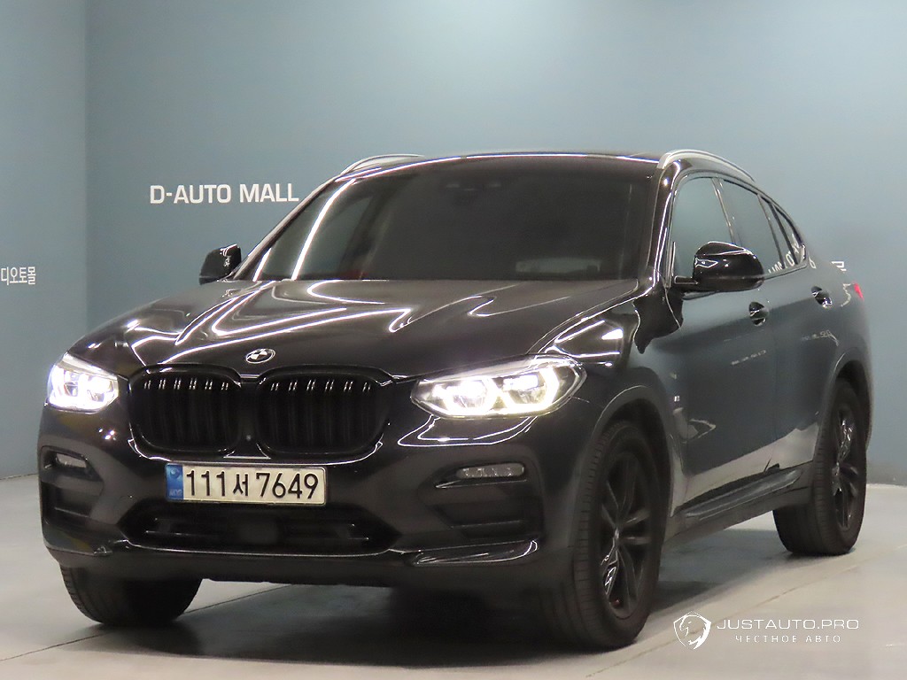 Автомобиль BMW X4