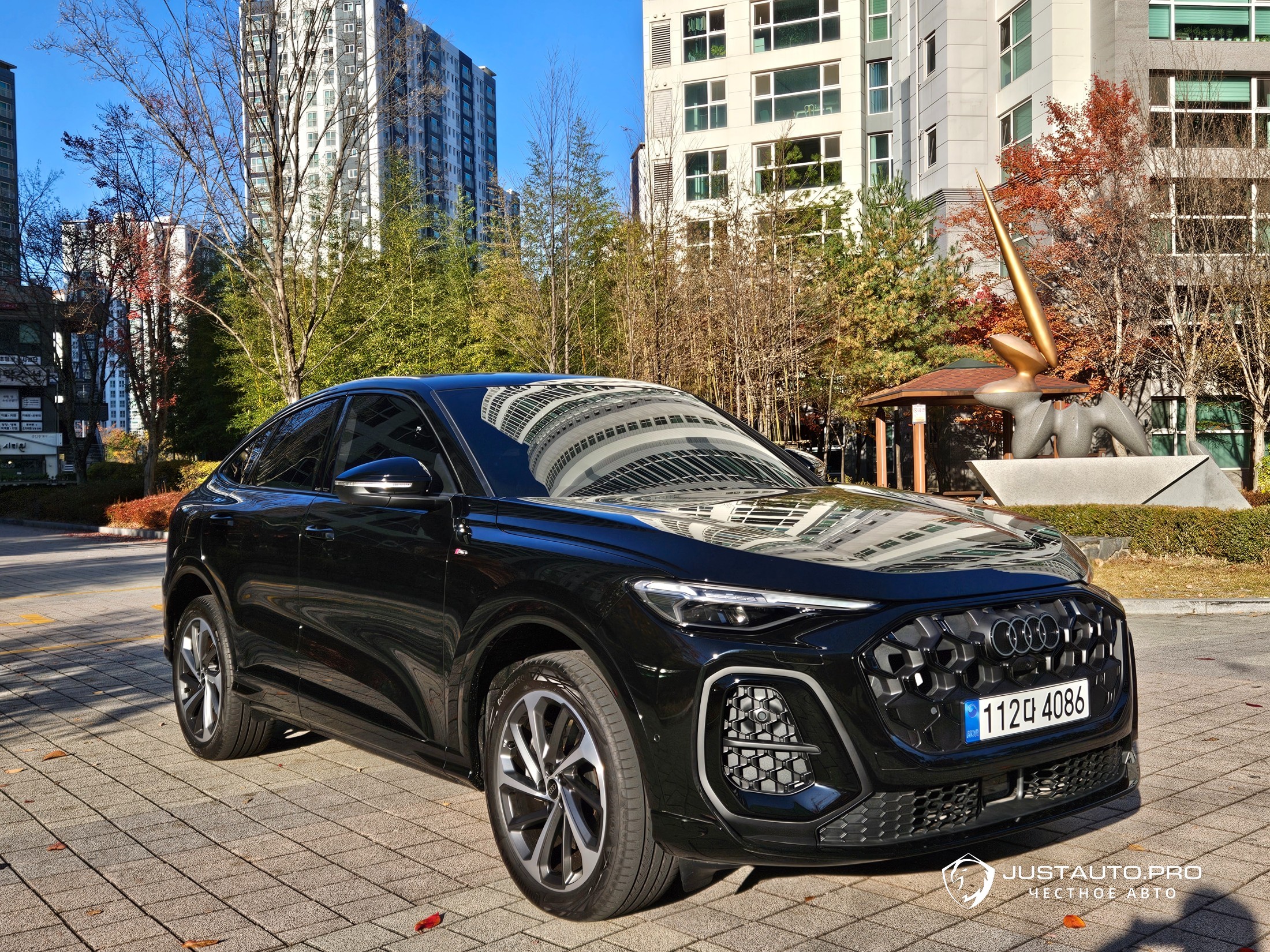 Автомобиль Audi Q5