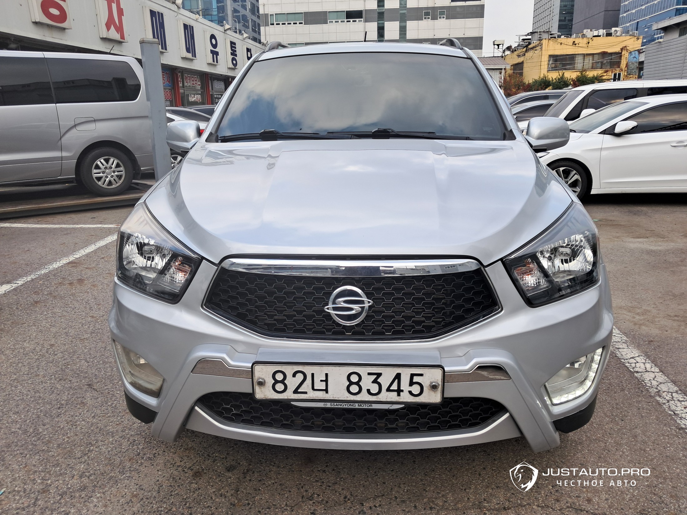 Автомобиль KG_Mobility_Ssangyong KORANDO