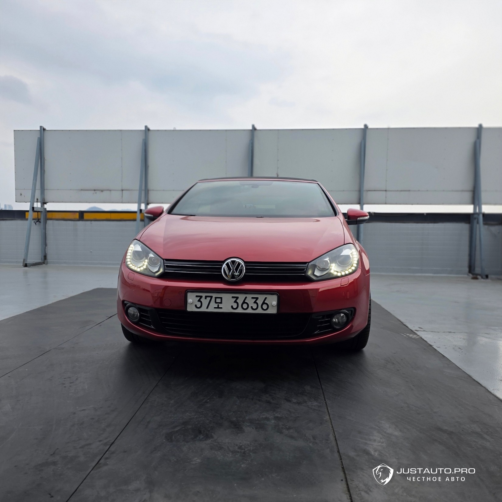 Автомобиль Volkswagen Golf