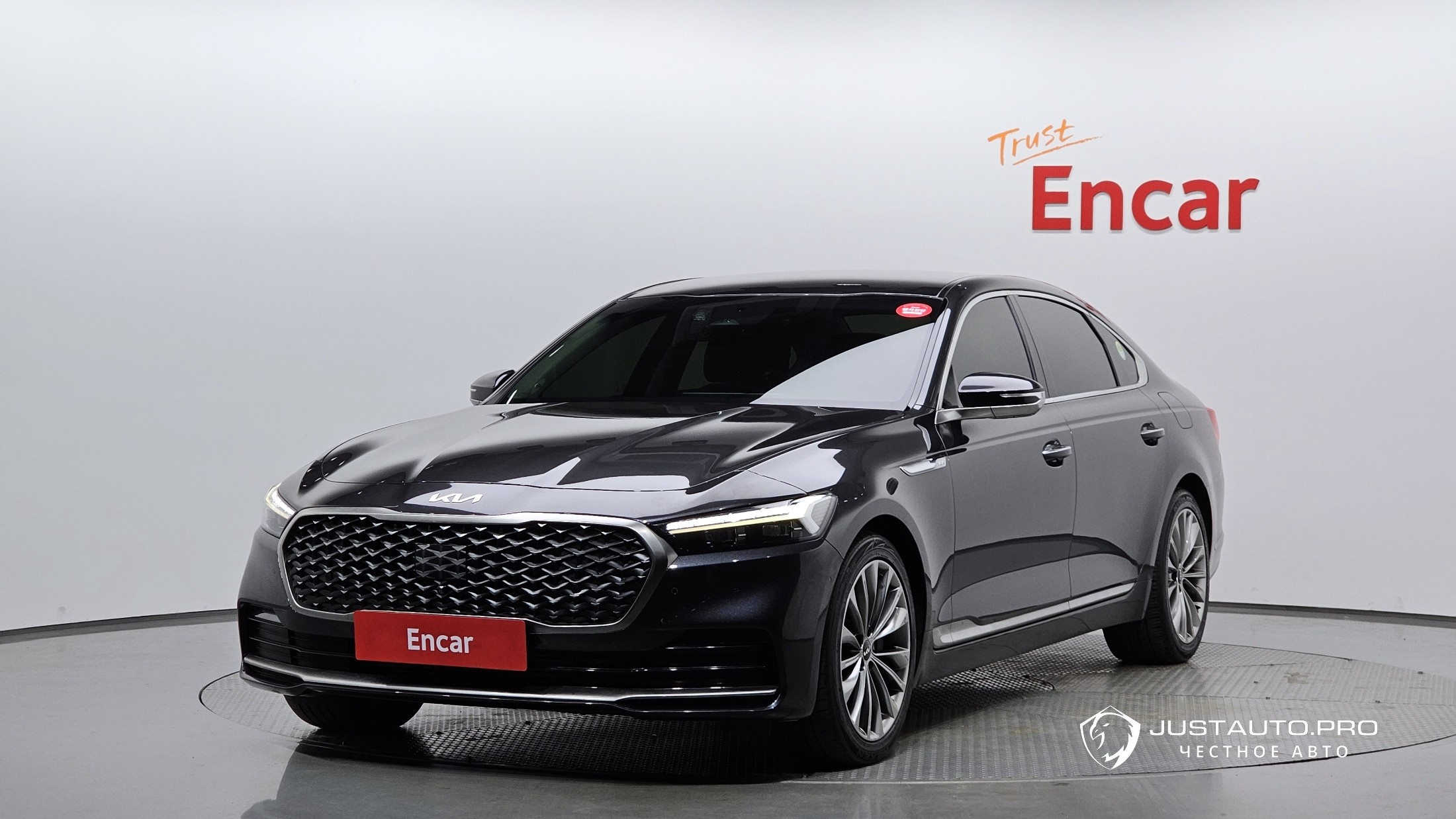 Автомобиль Kia K9