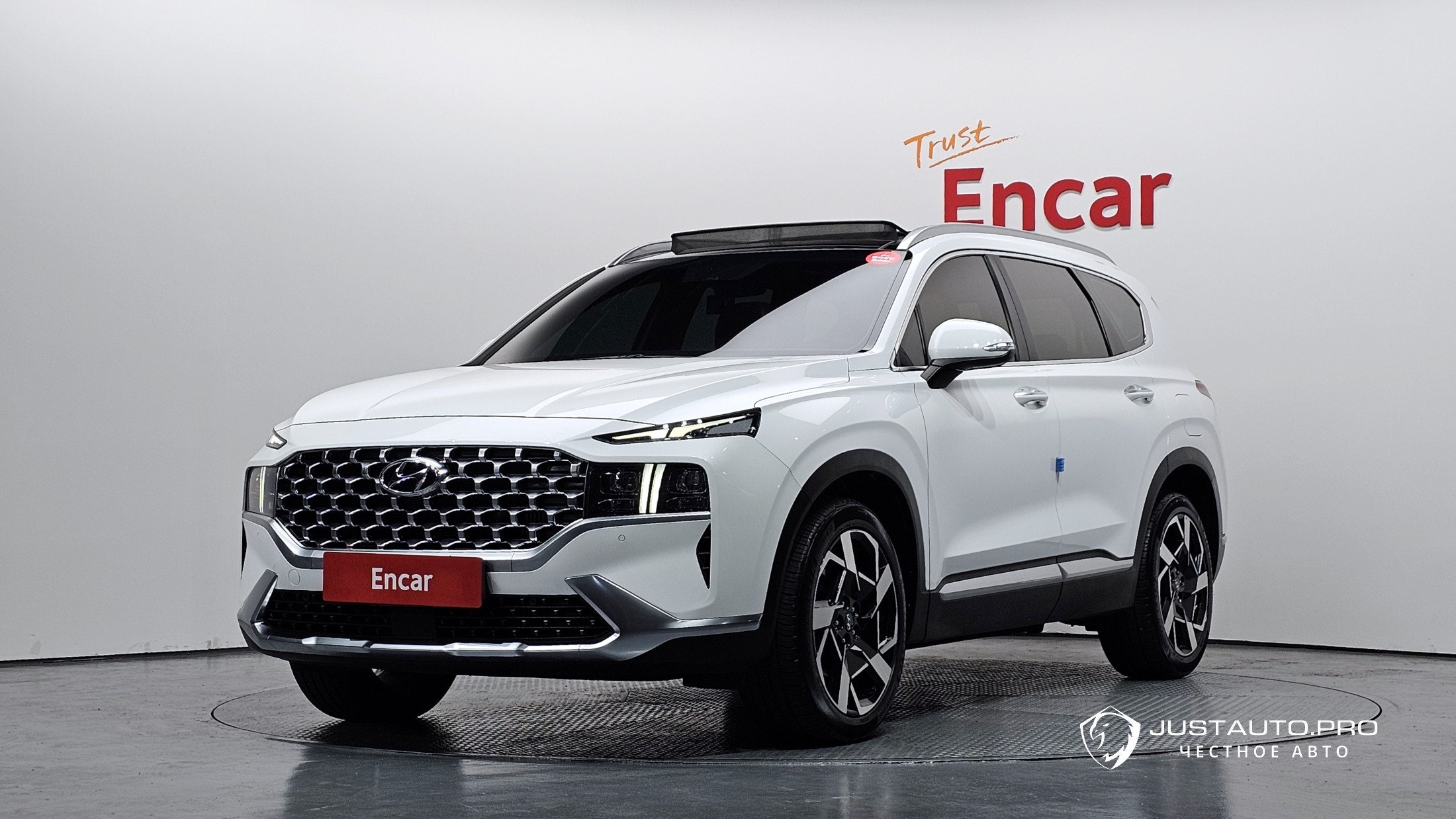 Автомобиль Hyundai Santafe