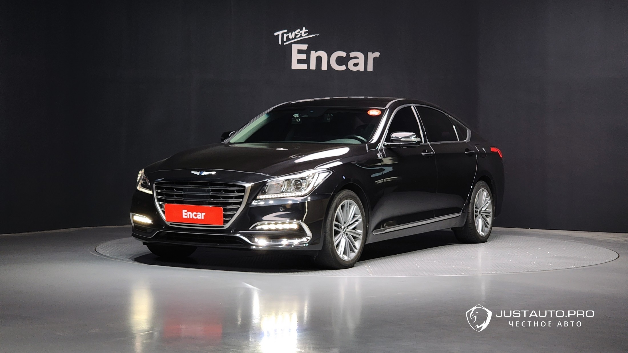 Автомобиль Genesis G80