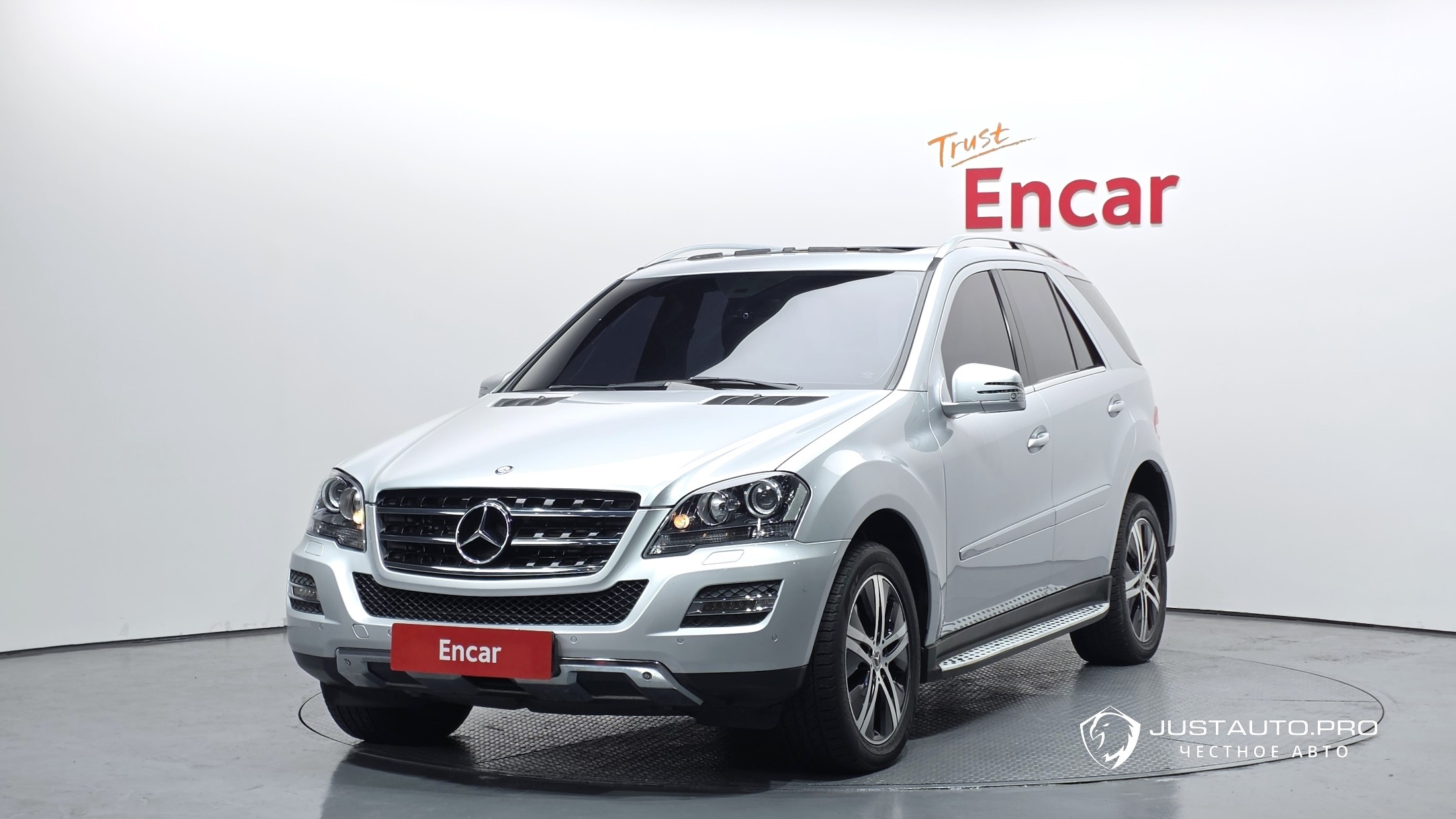 Автомобиль Mercedes-Benz M-class