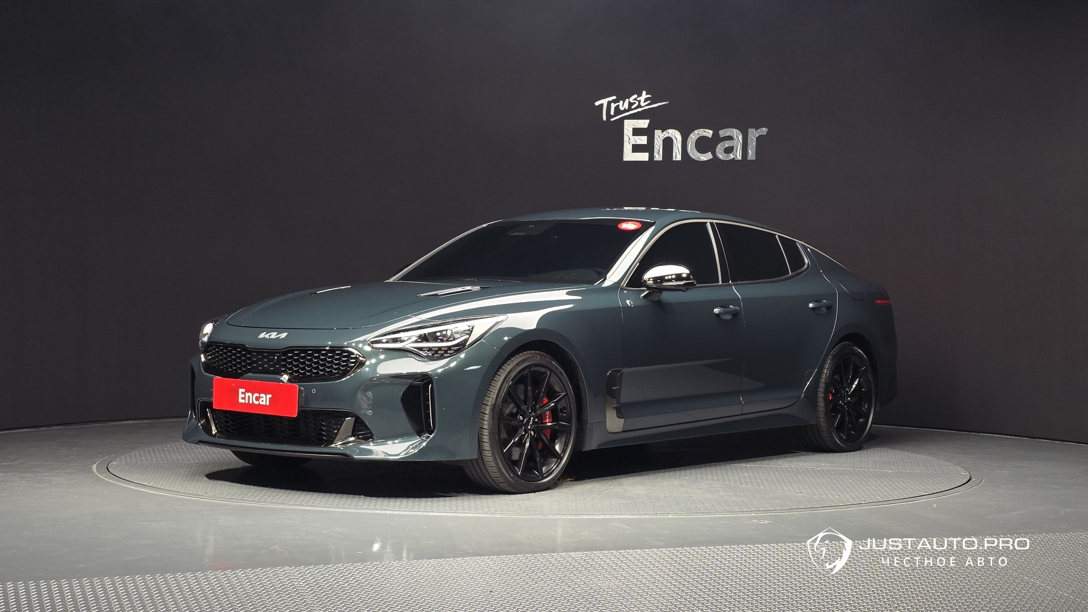 Автомобиль Kia Stinger
