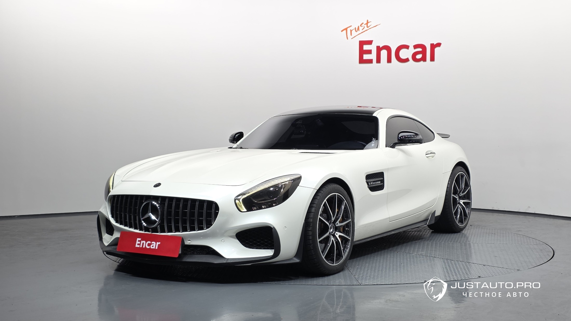 Автомобиль Mercedes-Benz AMG GT
