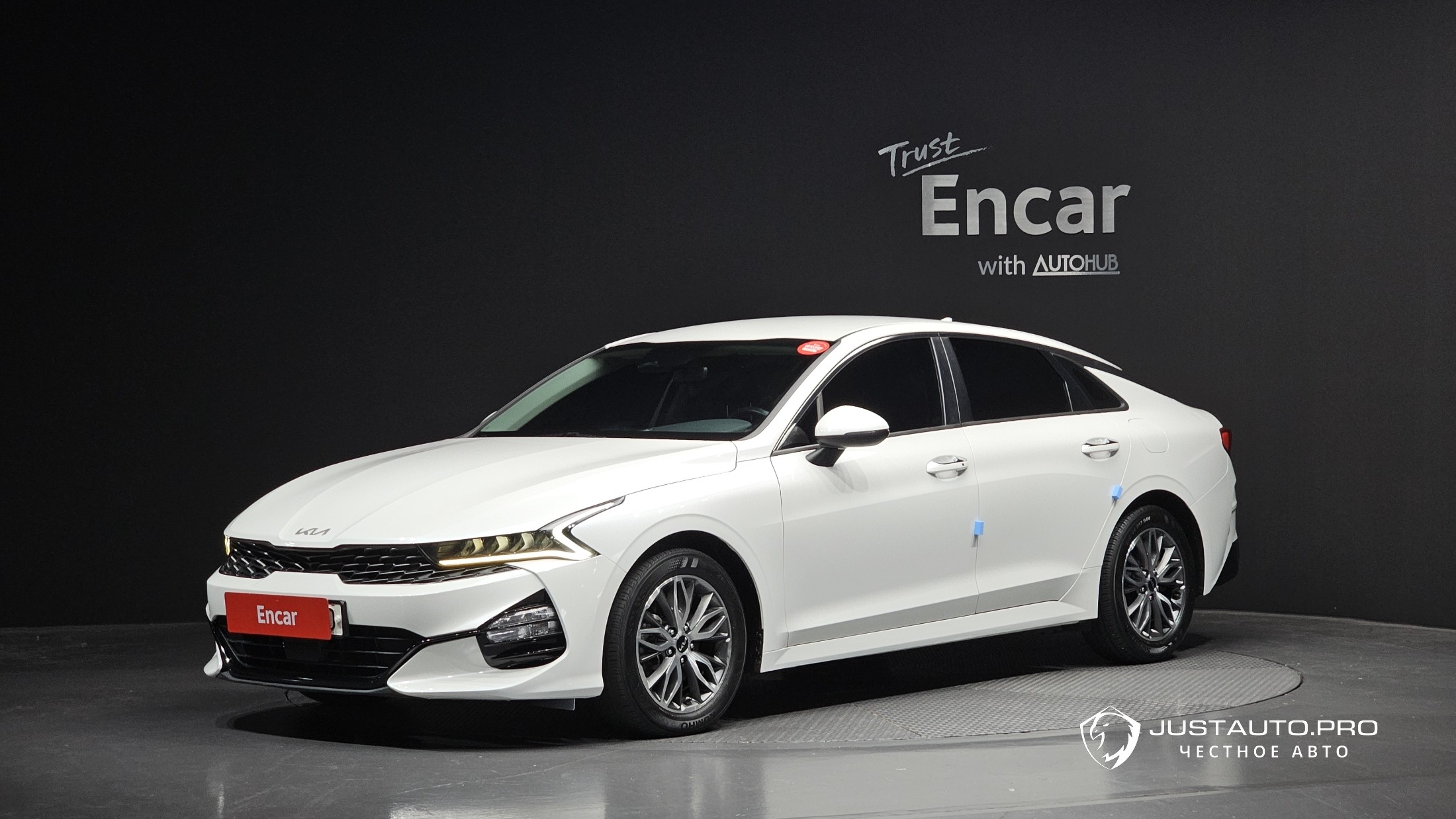 Автомобиль Kia K5