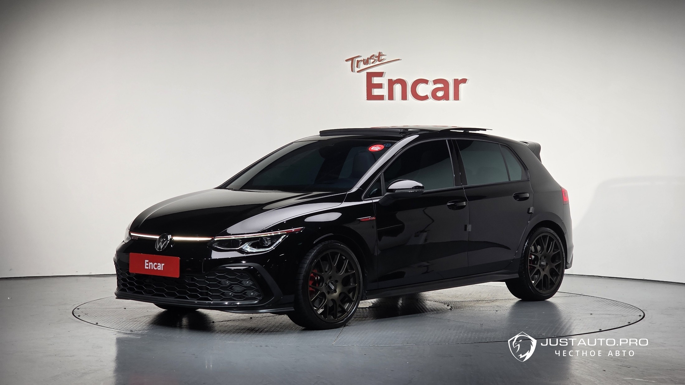 Автомобиль Volkswagen Golf