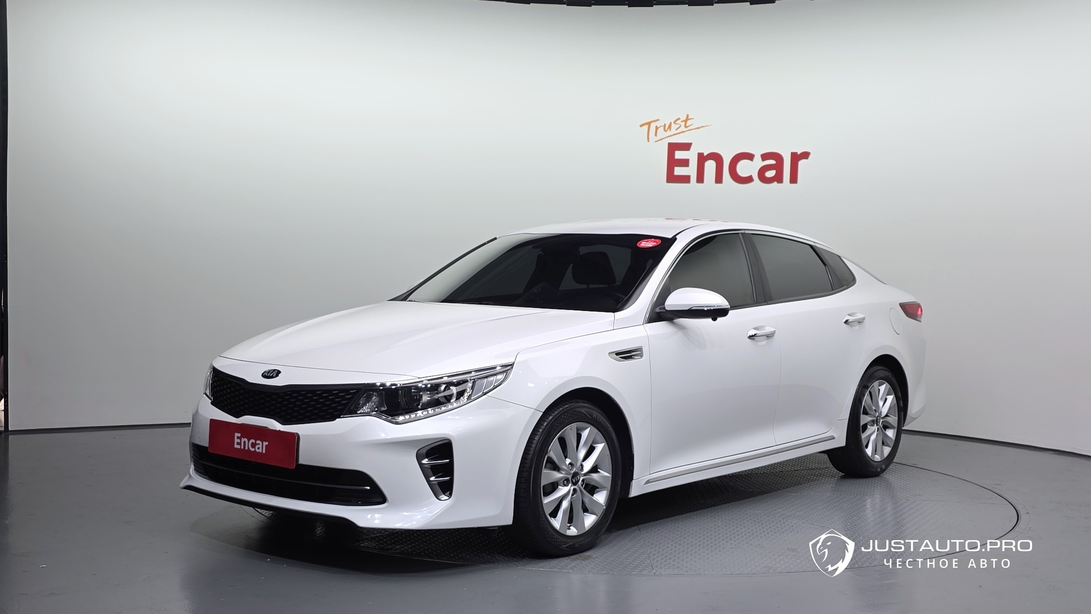 Автомобиль Kia K5