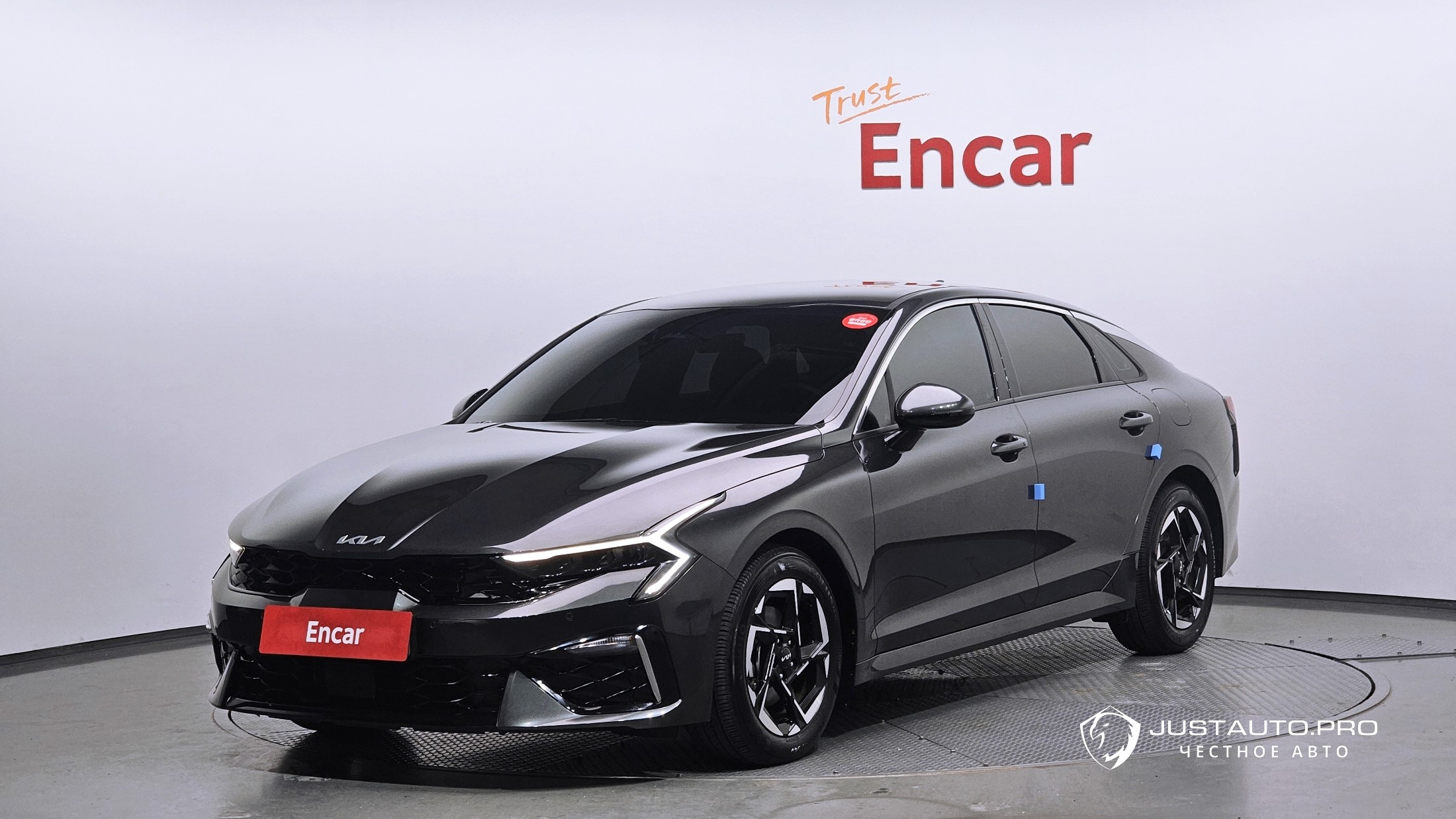 Автомобиль Kia K5