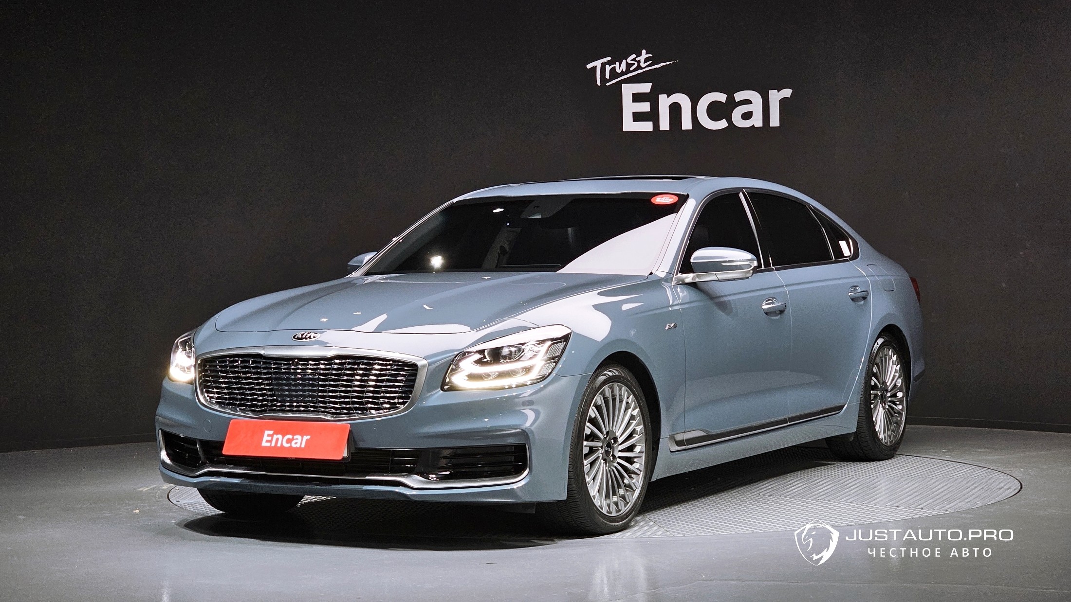 Автомобиль Kia K9